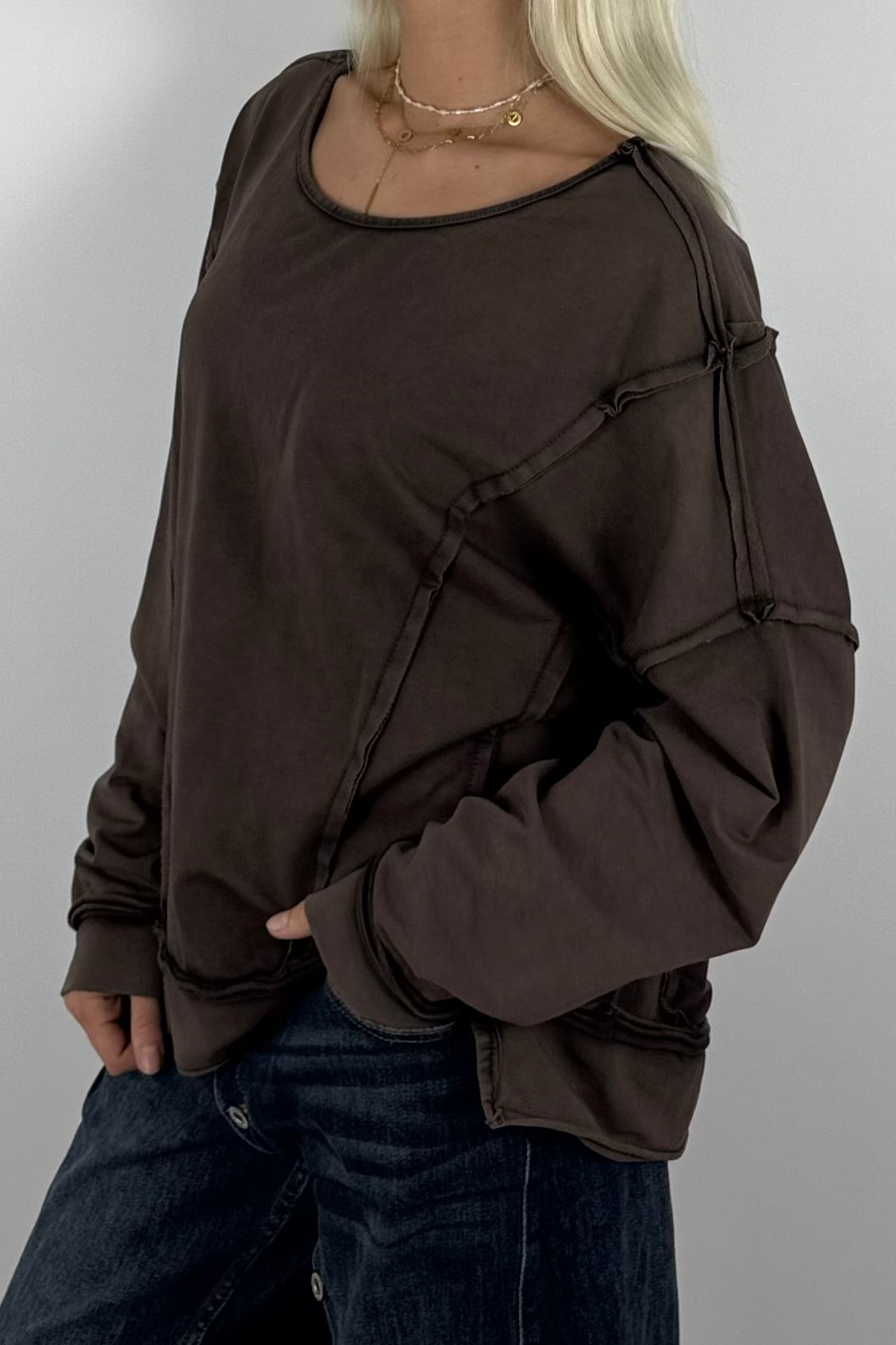 Oversize Shirt mit dekorativen Nahtdetails –Schoko