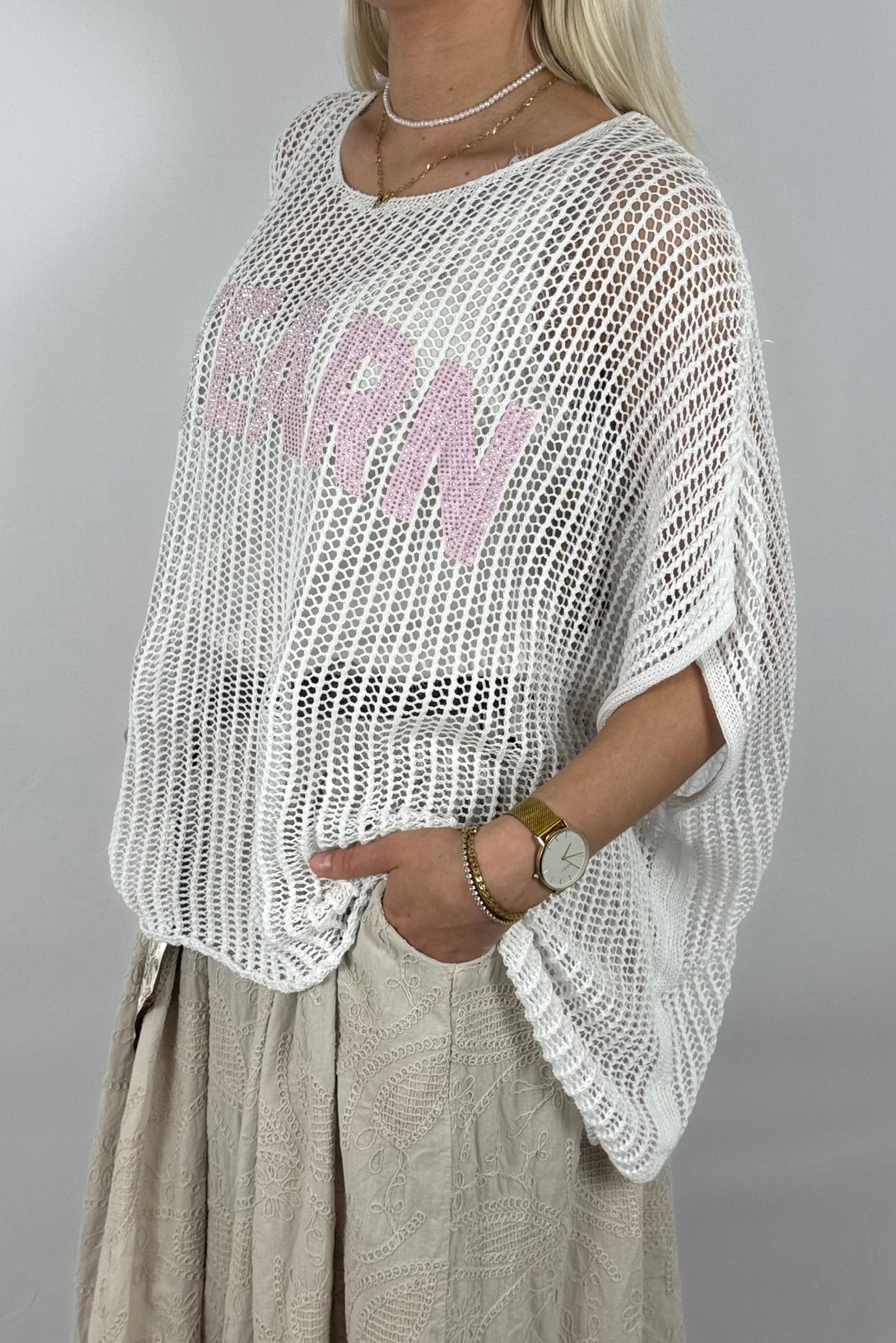 Oversize Strickshirt „YEARN“ – Netzlook Statement Shirt-Weiß