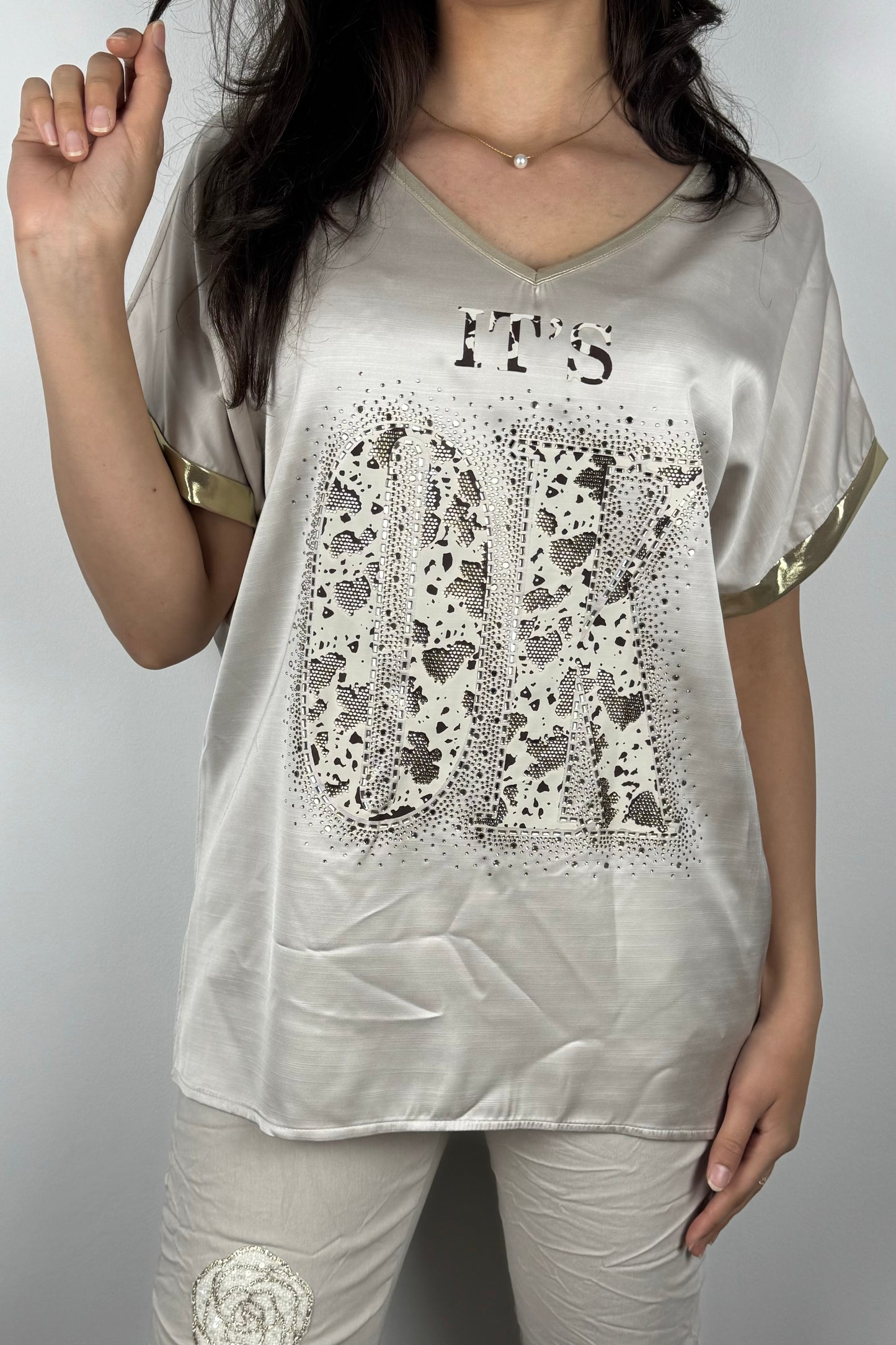Statement T-Shirt “It’s OK” mit Glitzer- und Animal-Print
