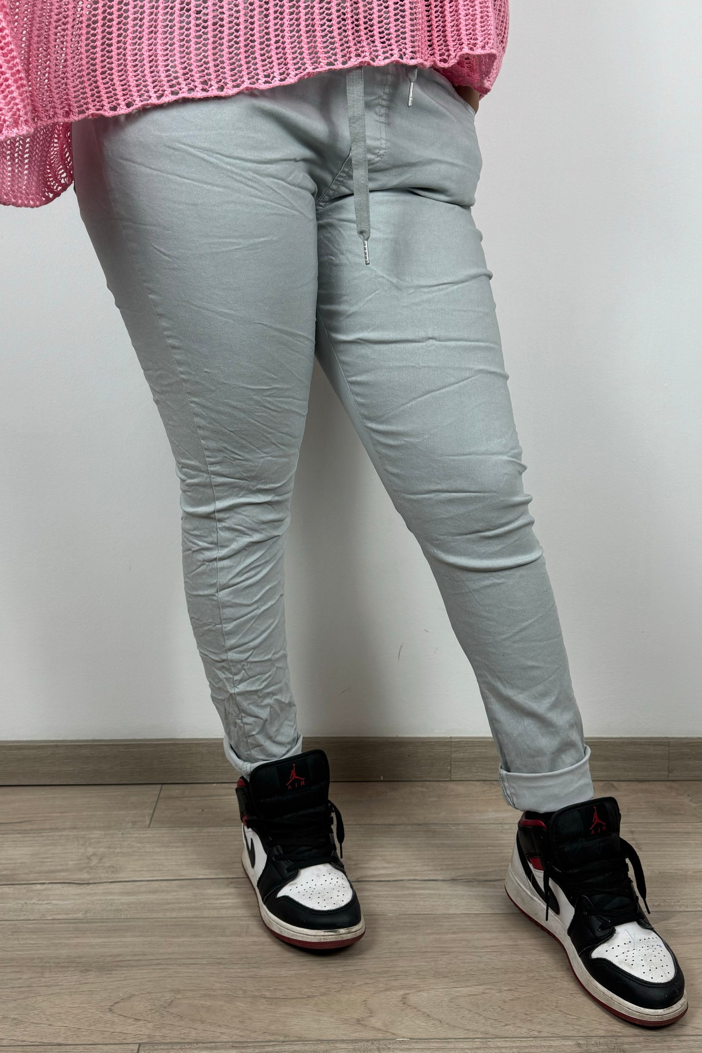 Schmal geschnittene Damen-Stretchhose – figurbetonter Sitz
