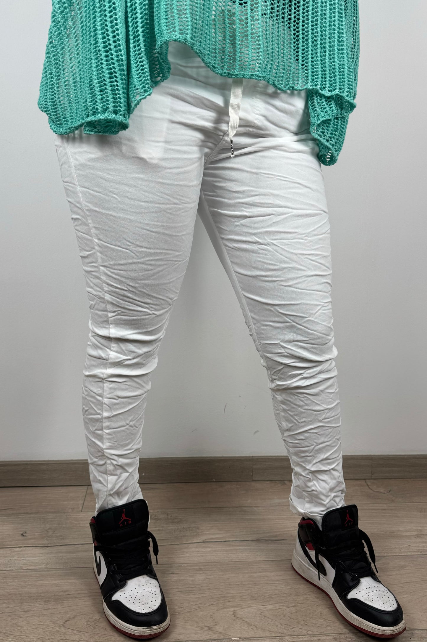 Schmal geschnittene Damen-Stretchhose – figurbetonter Sitz