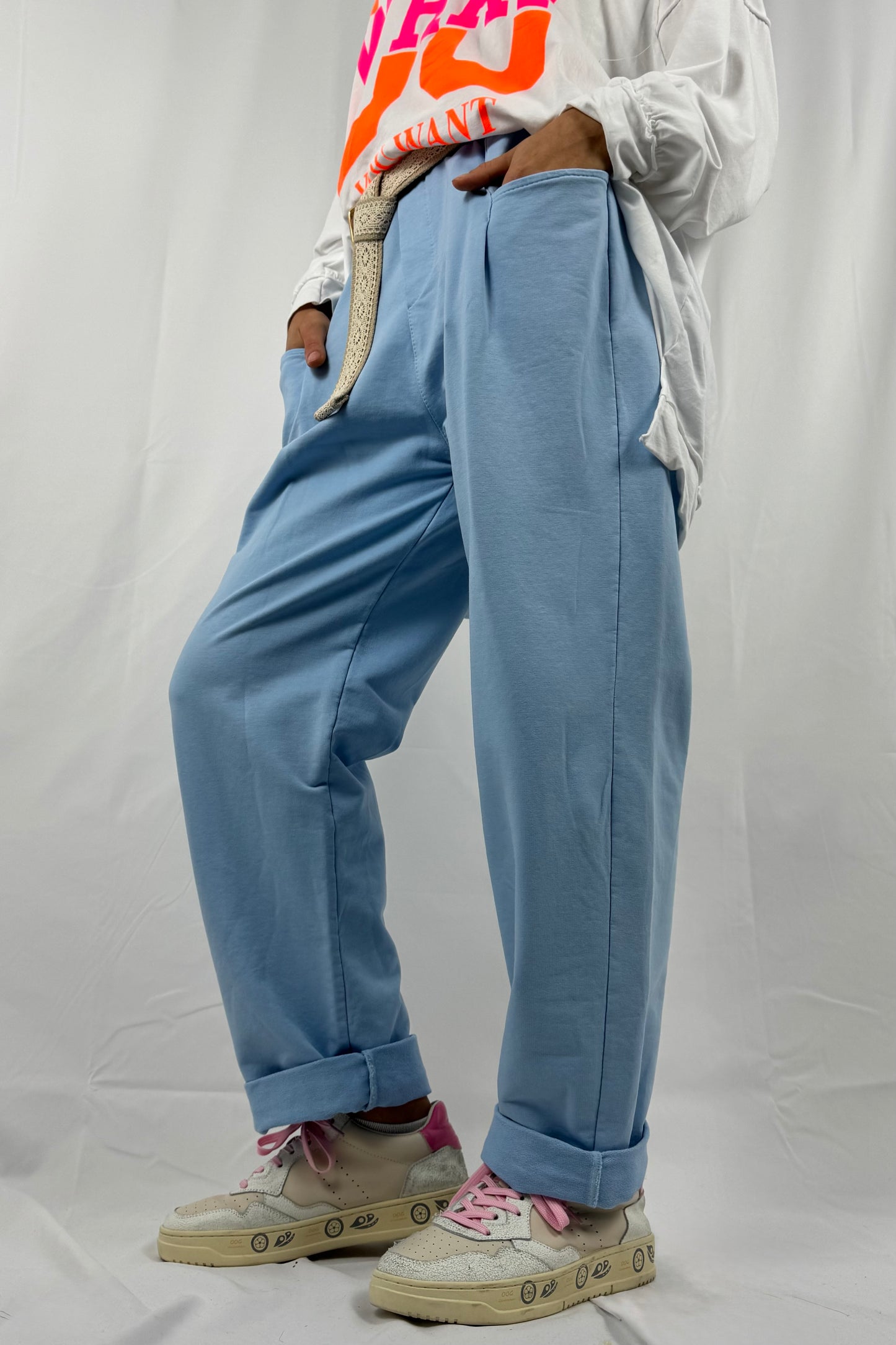 Hose mit Bindegürtel & lockerer Passform-Hell blau