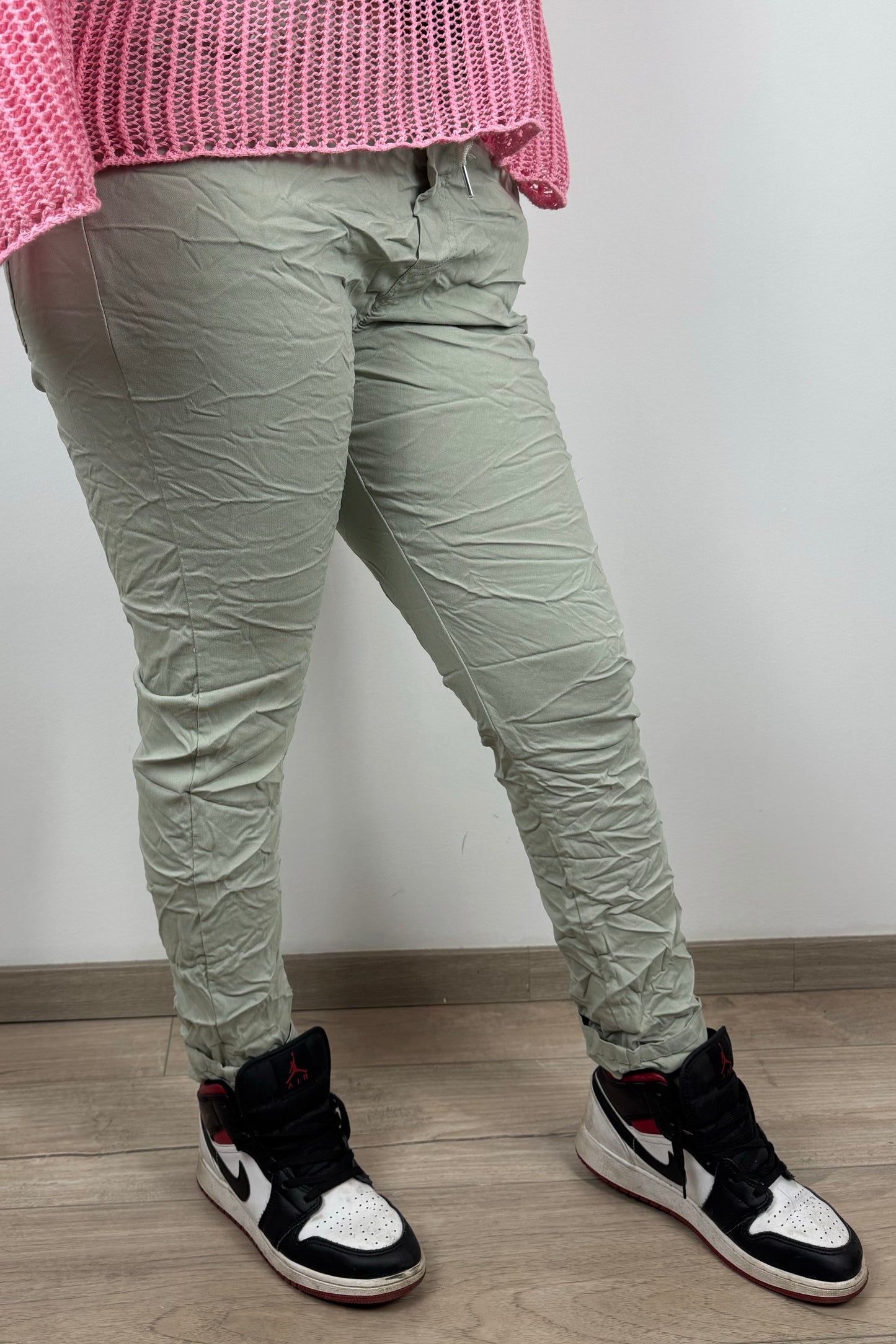 Schmal geschnittene Damen-Stretchhose – figurbetonter Sitz