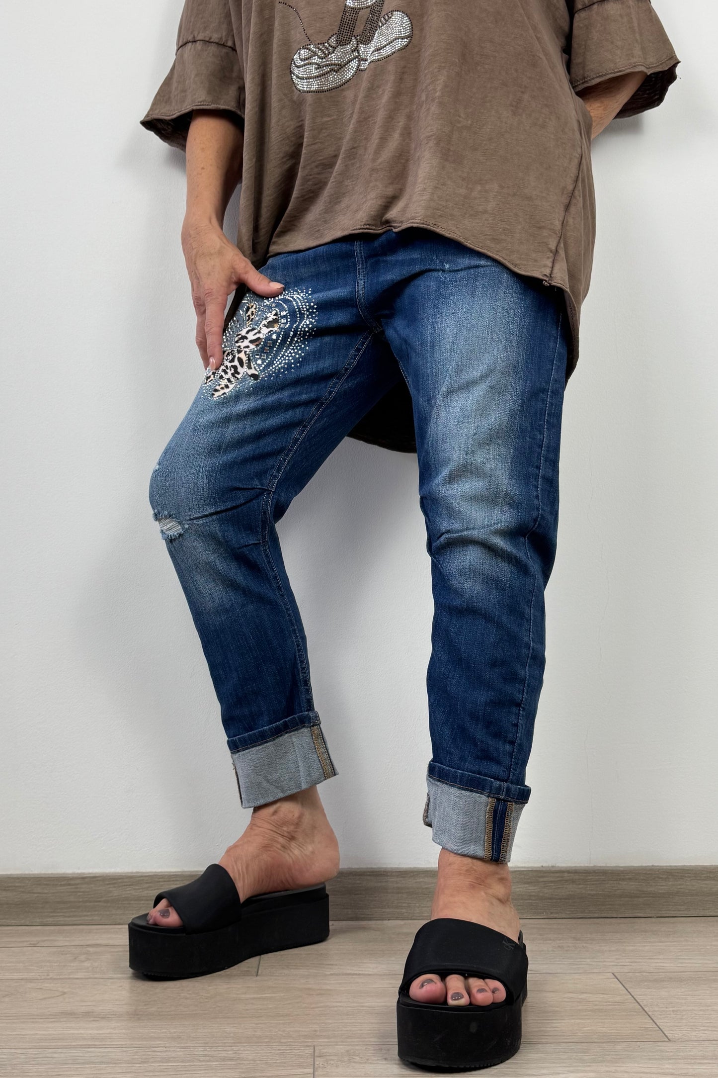 Damenjeans mit Animal-Patch & Strass – stylischer Wasch-Effekt