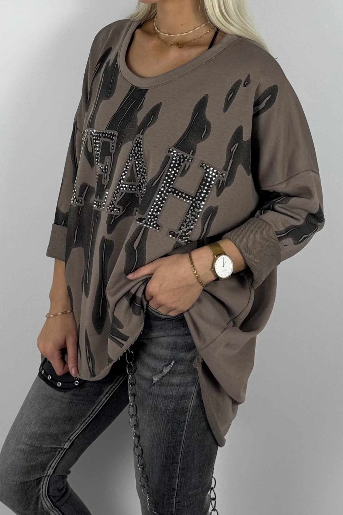 Damen-Sweatshirt mit „YEAH“-Schriftzug und Glitzersteinen-Mud