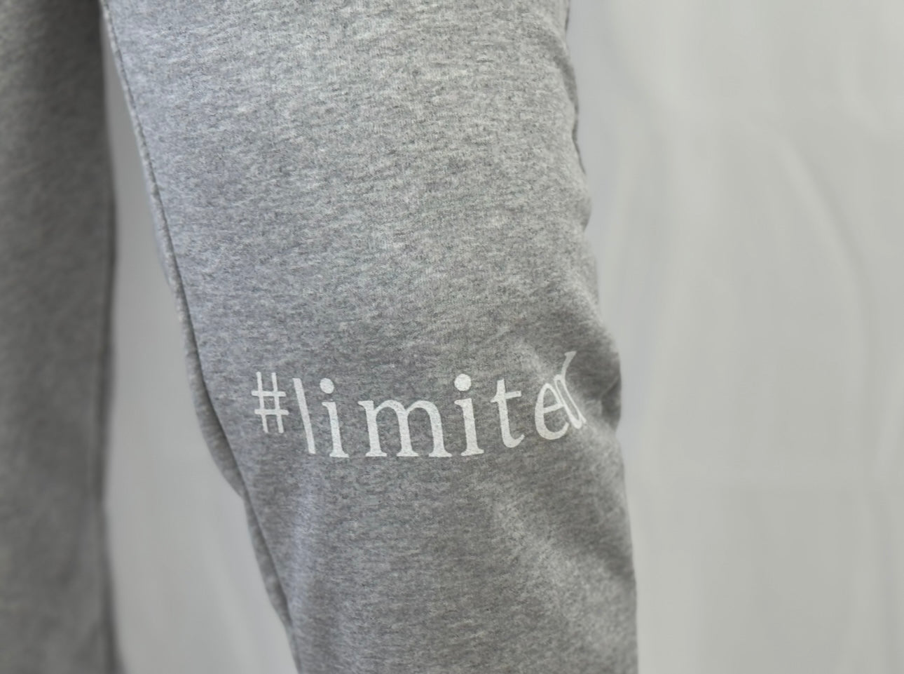 Schwarze Limited Edition Hose – modern & vielseitig