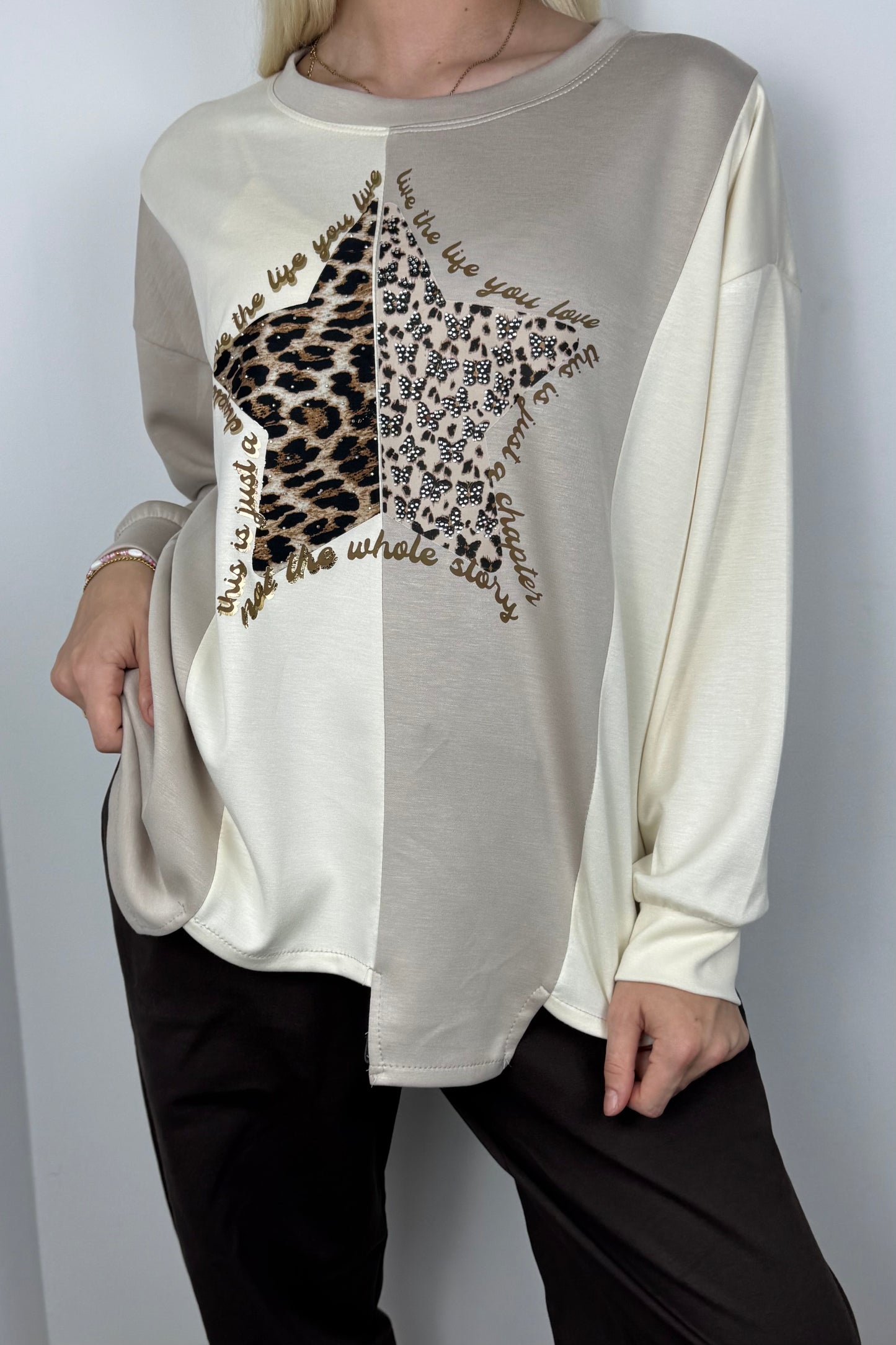 Langarmshirt mit Stern-Applikation-Beige