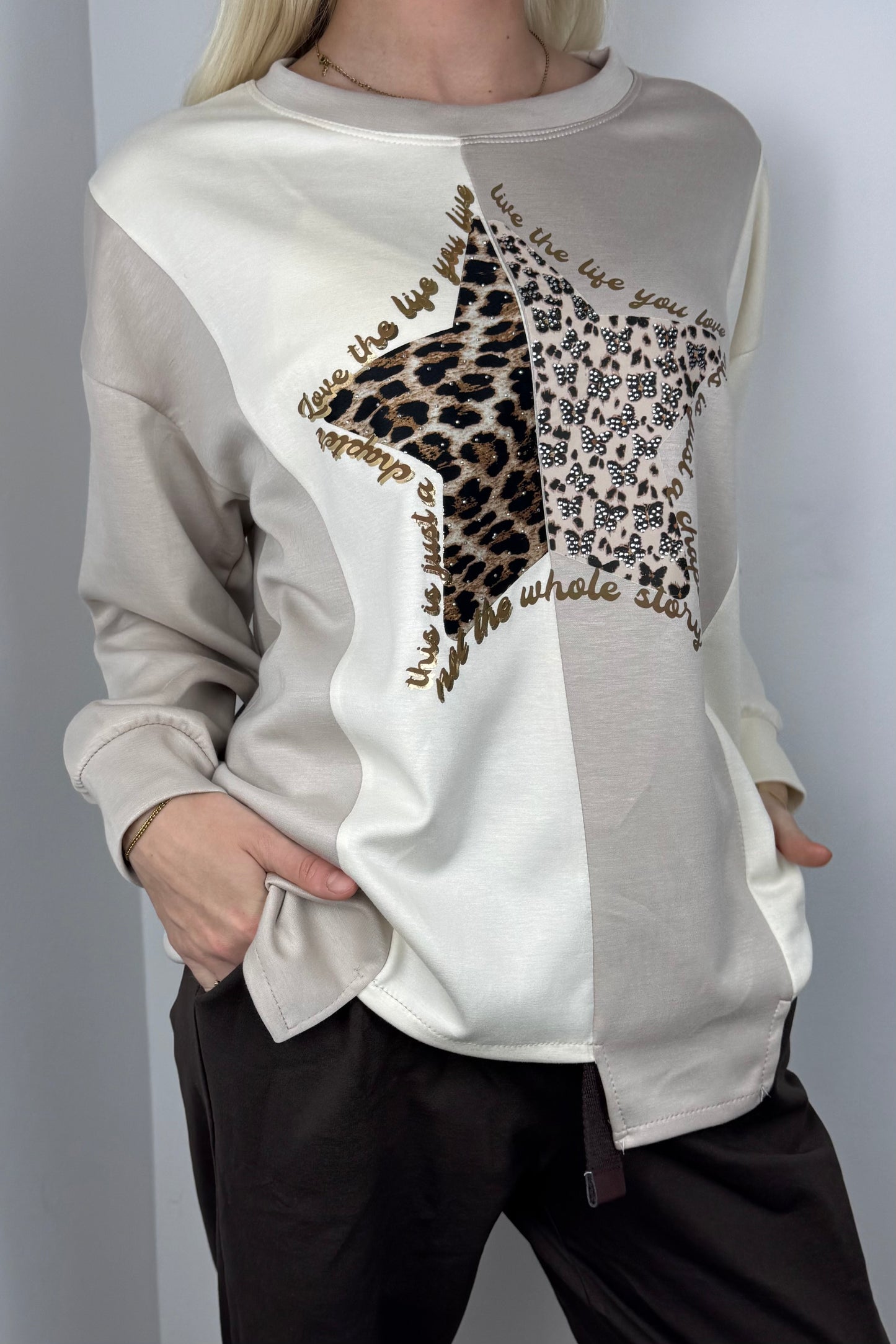 Langarmshirt mit Stern-Applikation-Beige