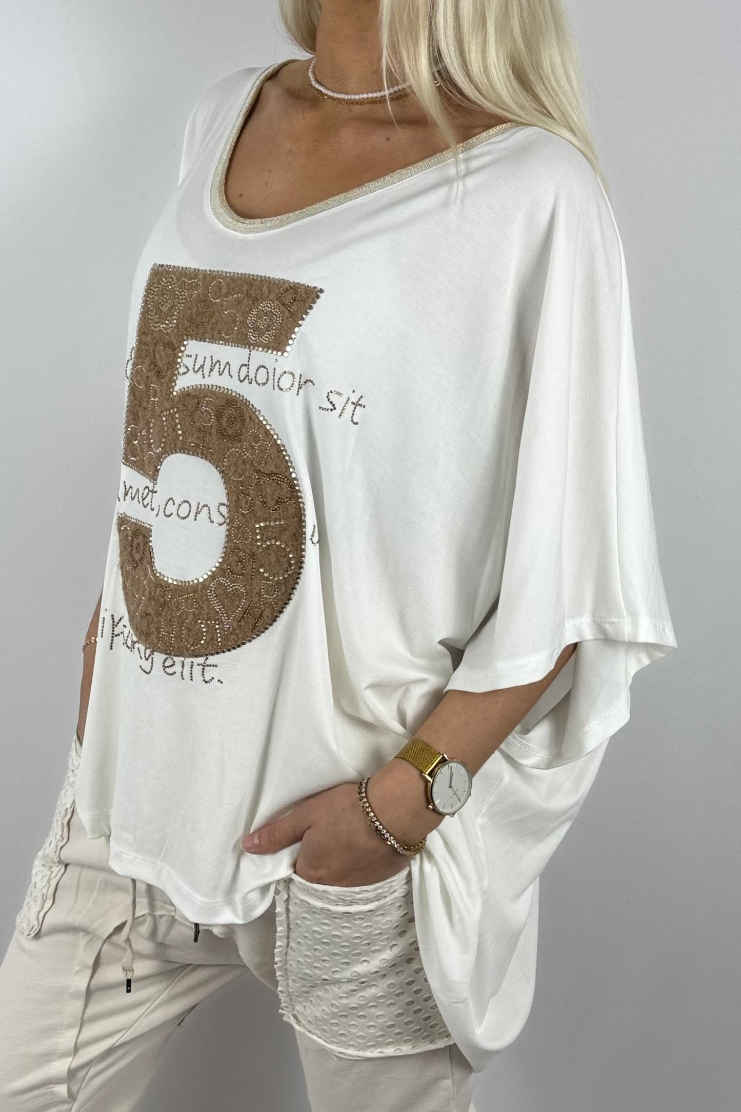 Oversize-Shirt mit Strass-Applikation „5“-Weiß