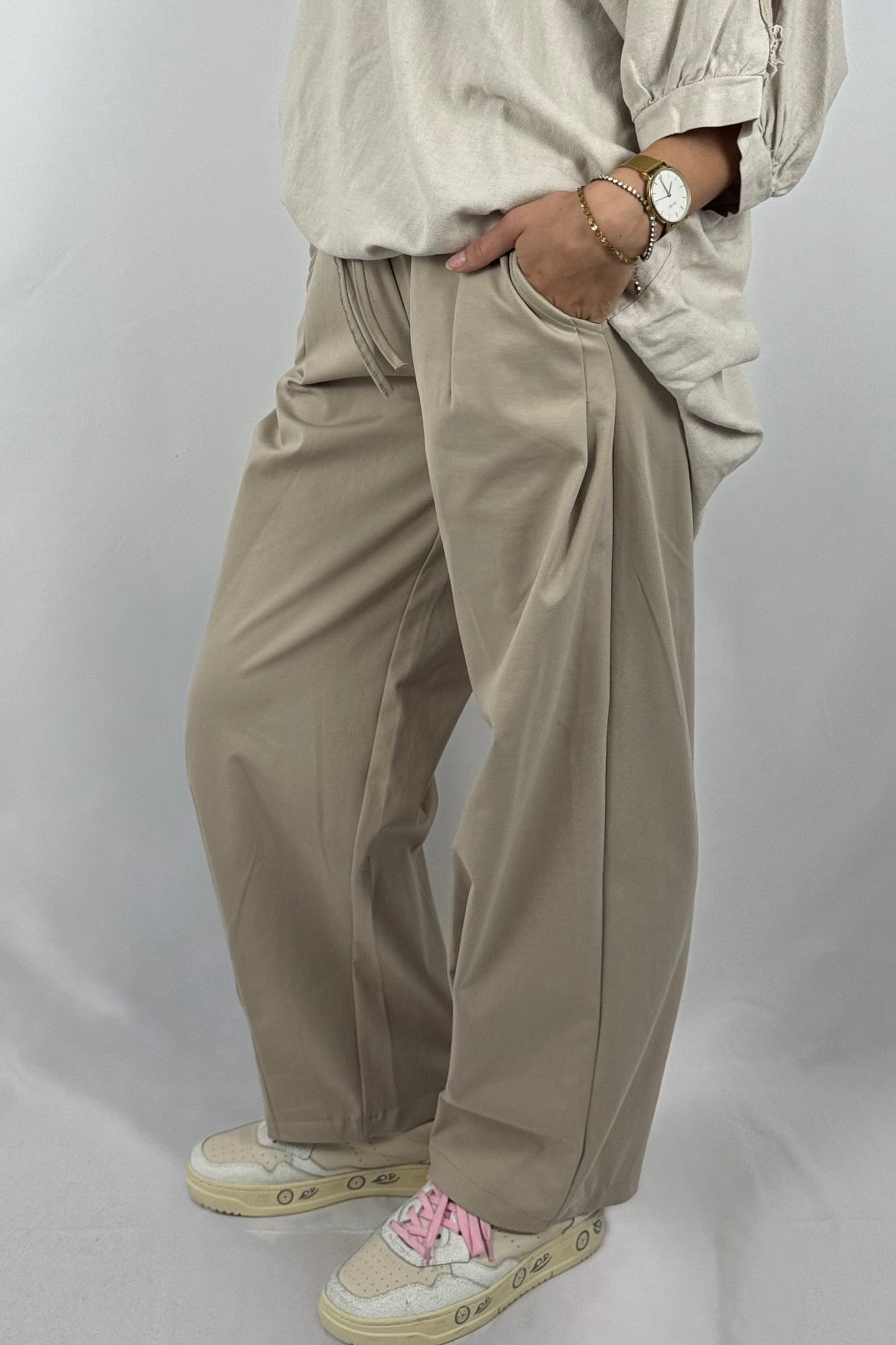 Paperbag-Hose in Rosa – Komfort trifft Eleganz-Beige