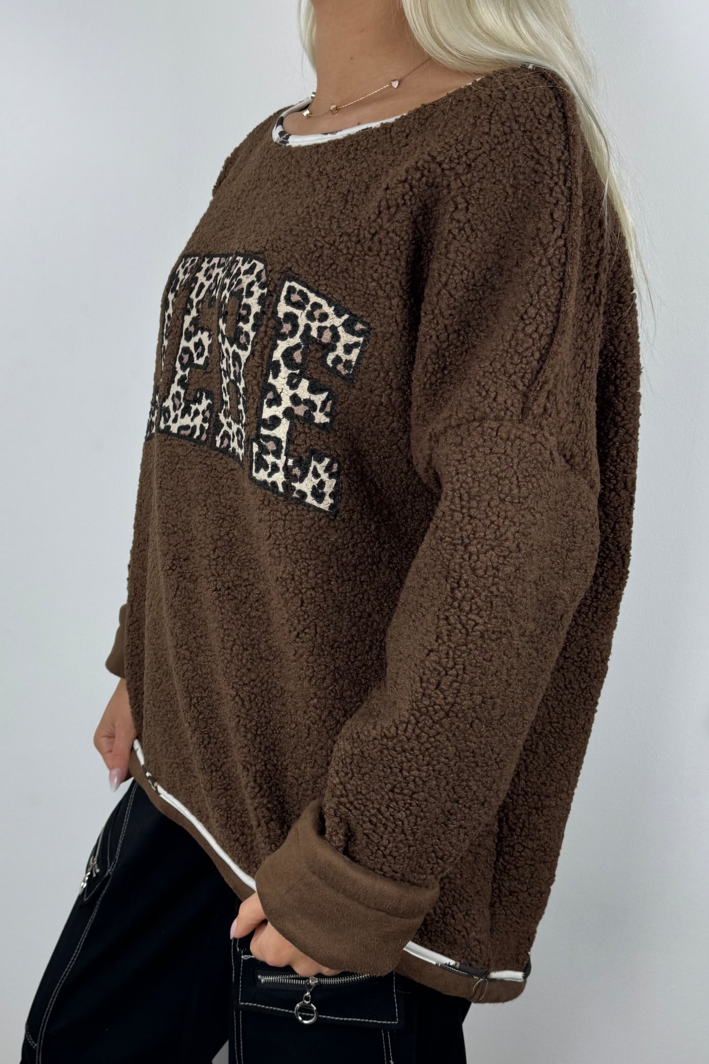 Oversize Teddy Pullover „LIEBE“ –Choco