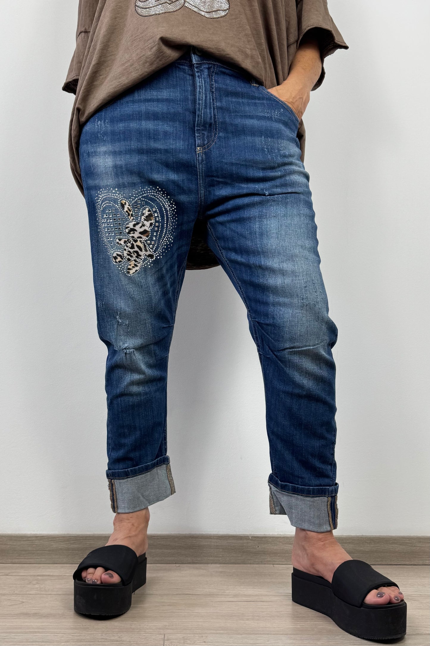 Damenjeans mit Animal-Patch & Strass – stylischer Wasch-Effekt