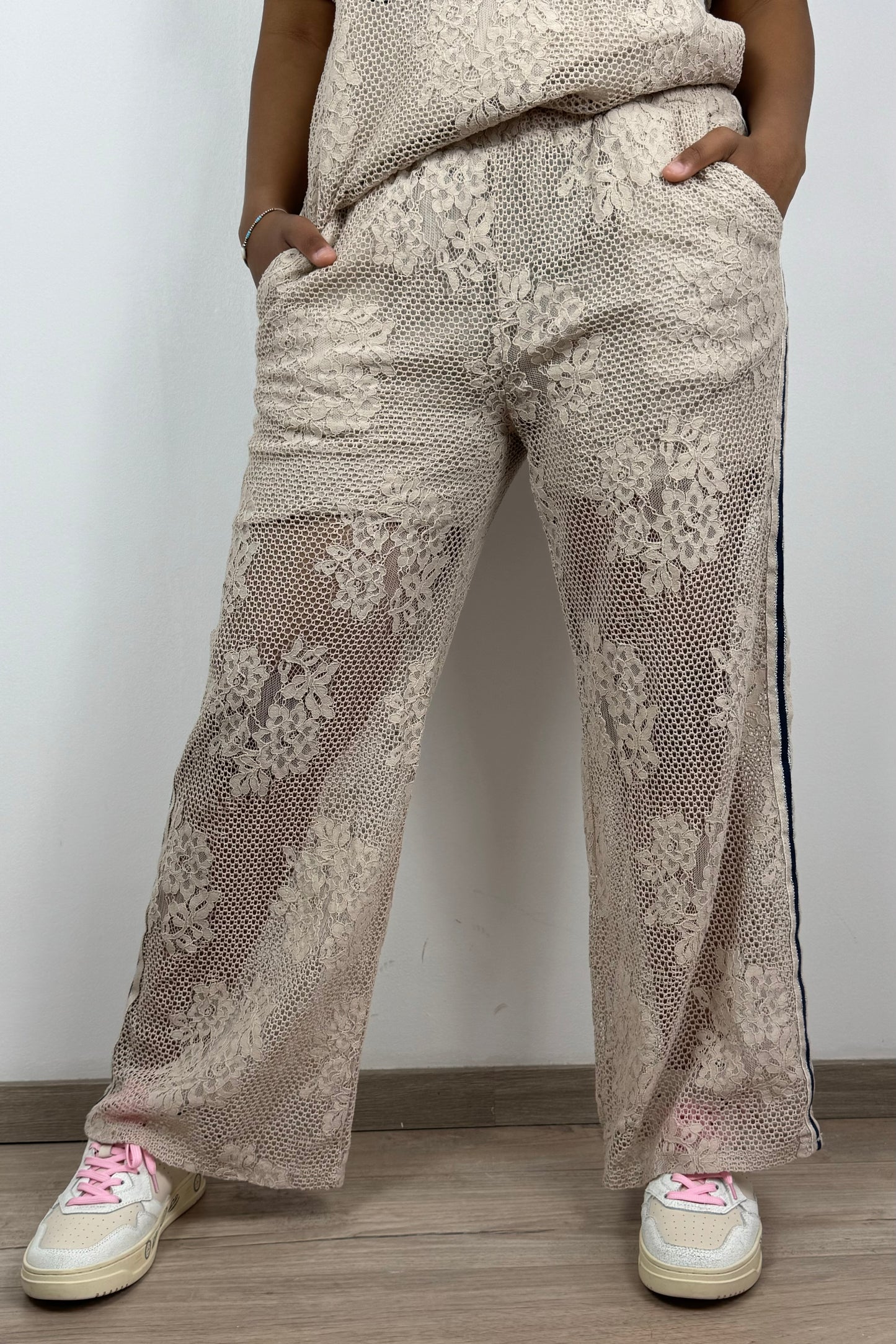 Weite Häkelhose mit Gummibund – 100% Baumwolle