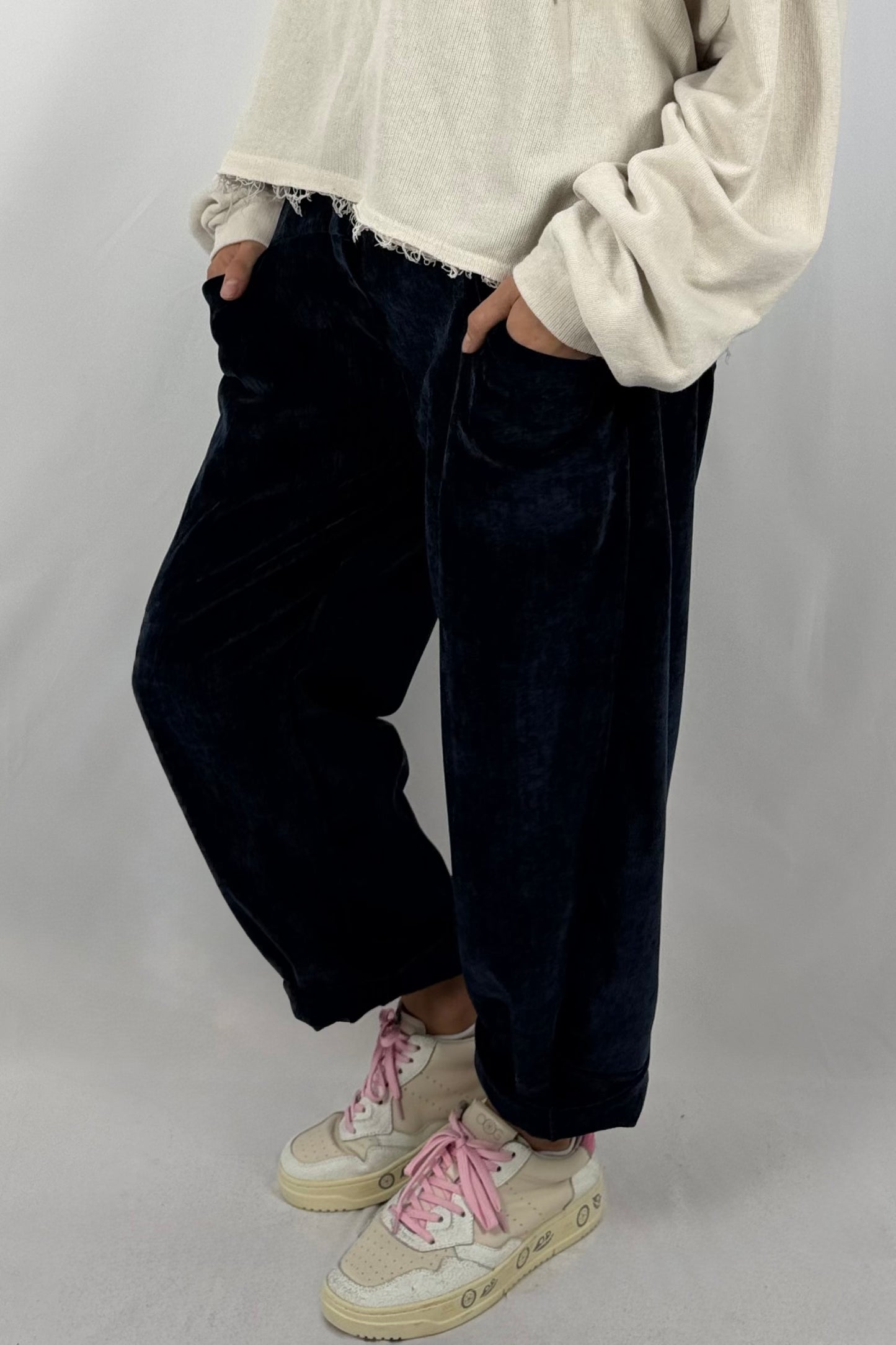 Damen Hose – Samtoptik mit Leo-Kordel-blau