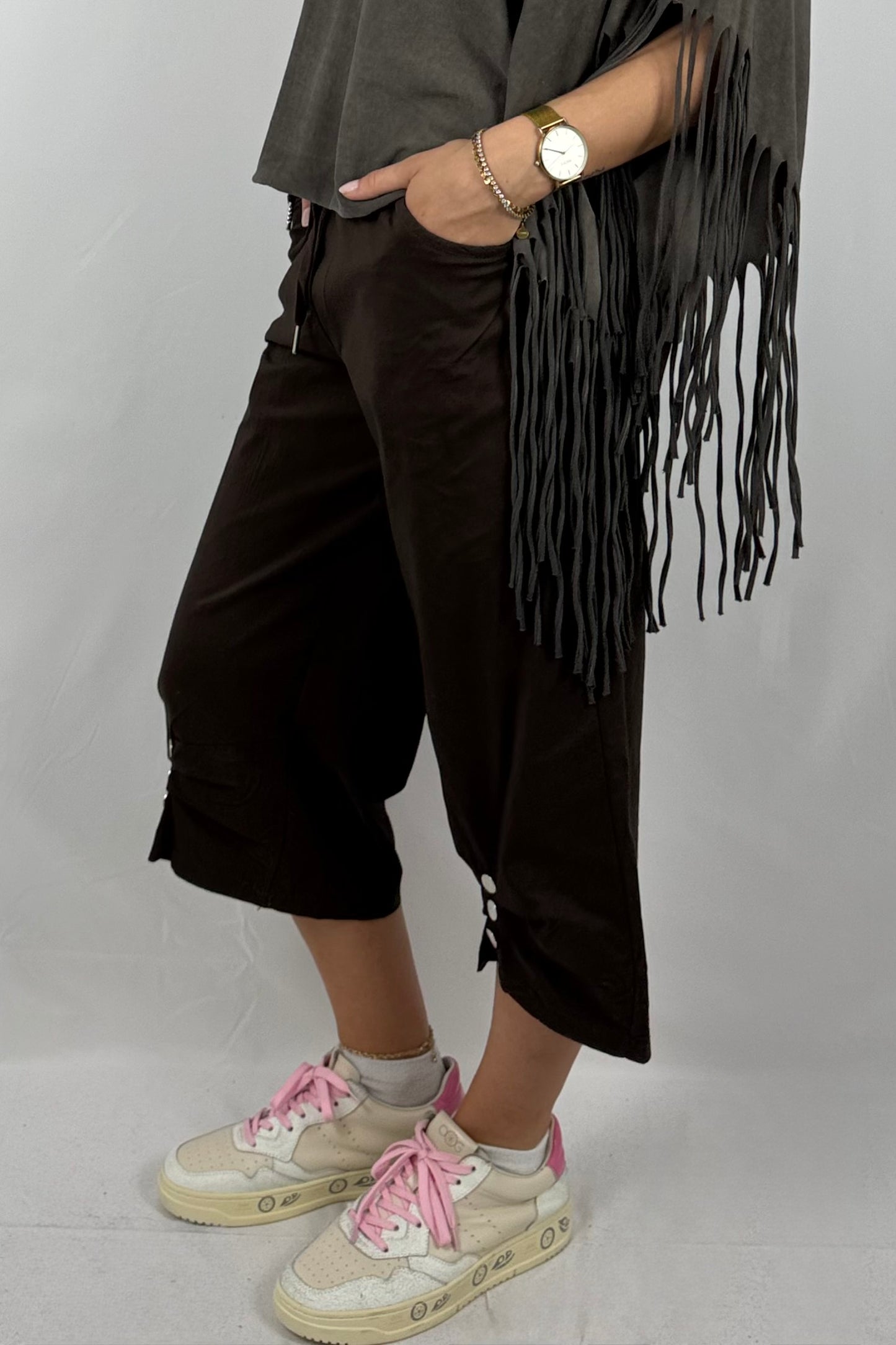 7/8-Hose mit Knopfdetail & Paperbag-Bund-Schoko