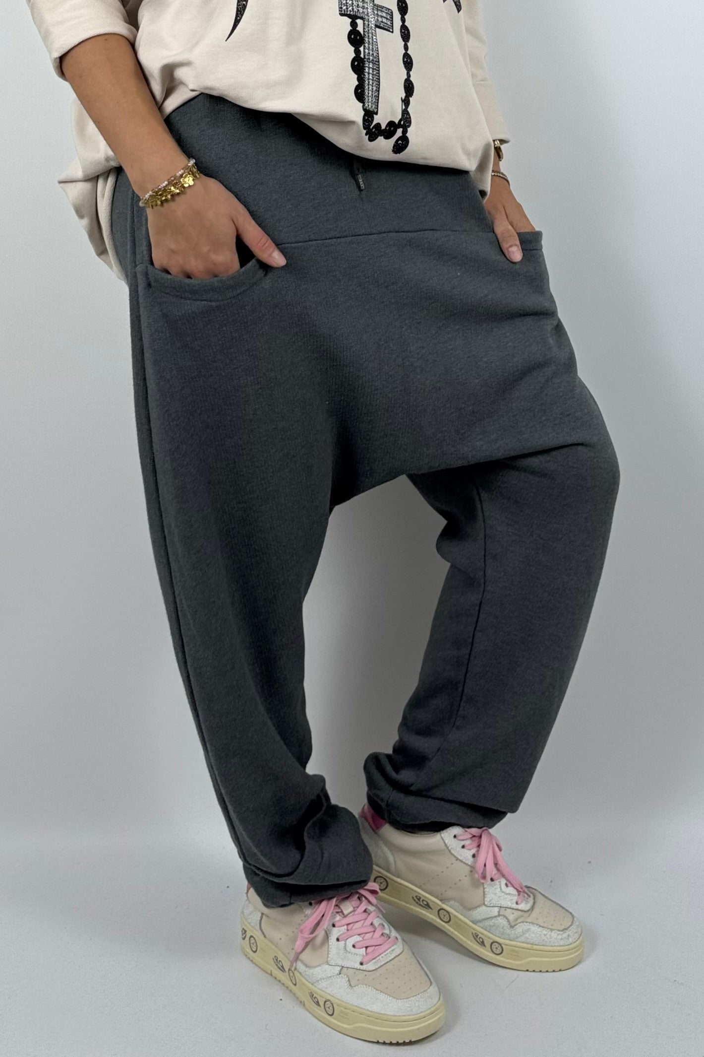 Lässige Baggy-Hose mit Taschen – grau