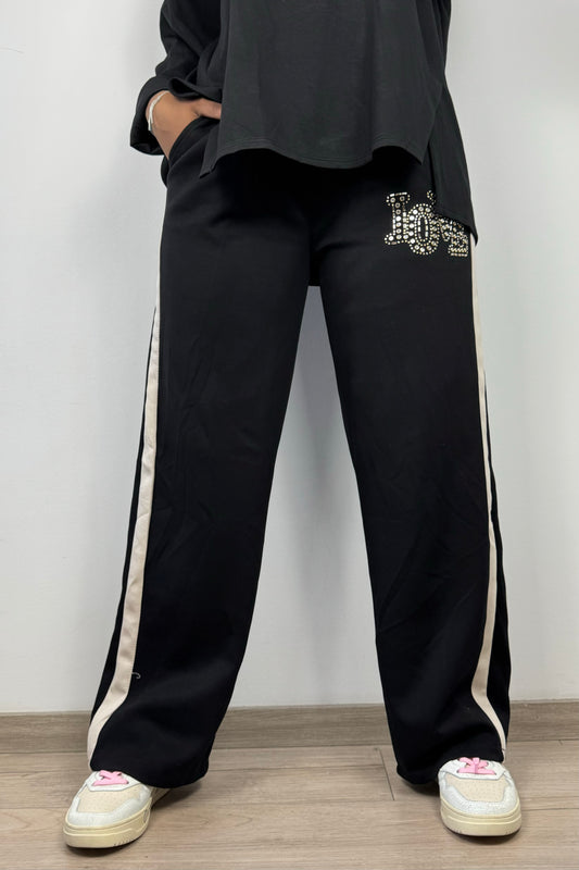 Jogginghose mit Strass-Schriftzug „LOVE“ & Seitenstreifen-Schwarz