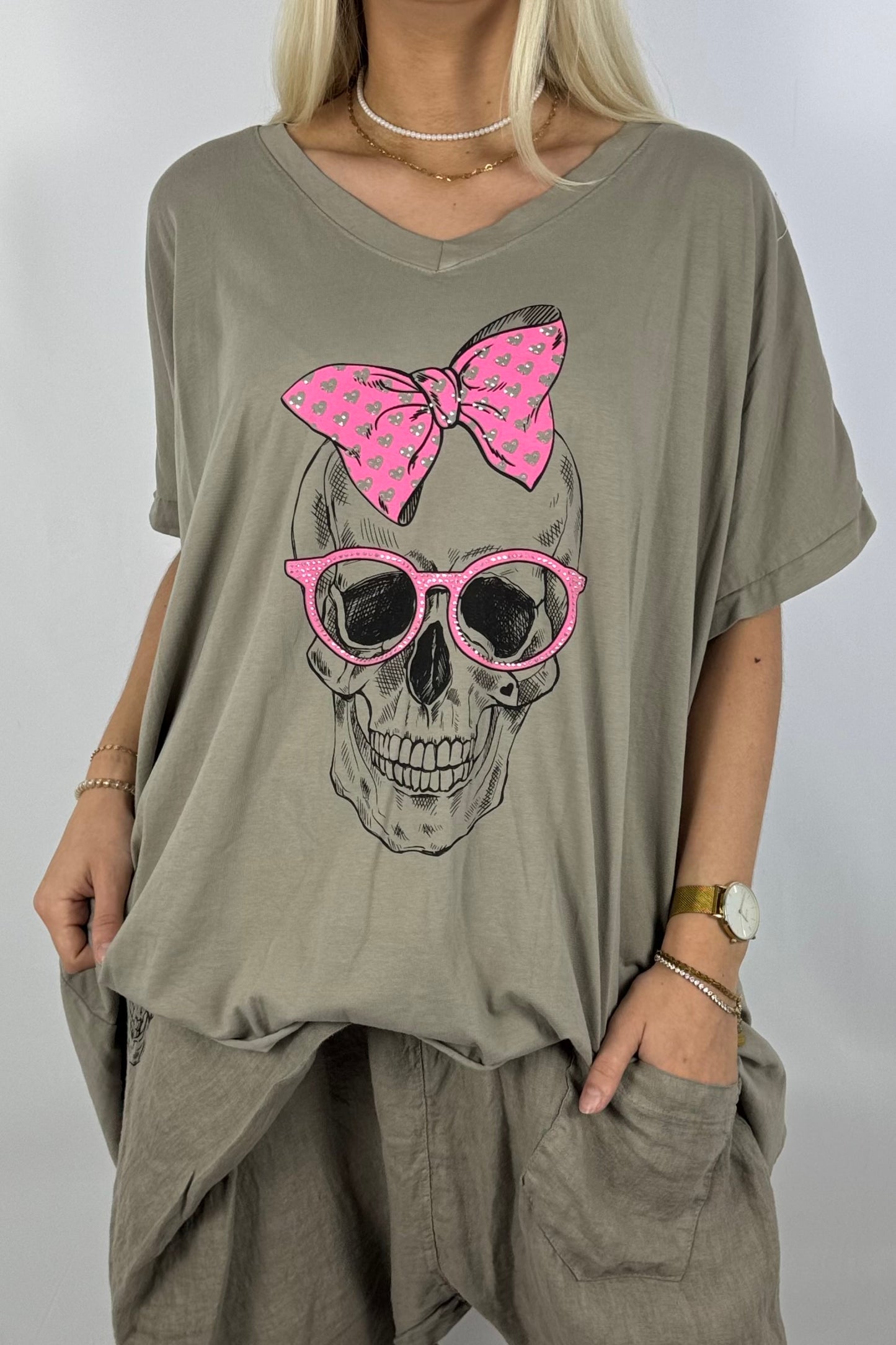 Oversize-Shirt mit Skull-Print & Neon-Details-Mud