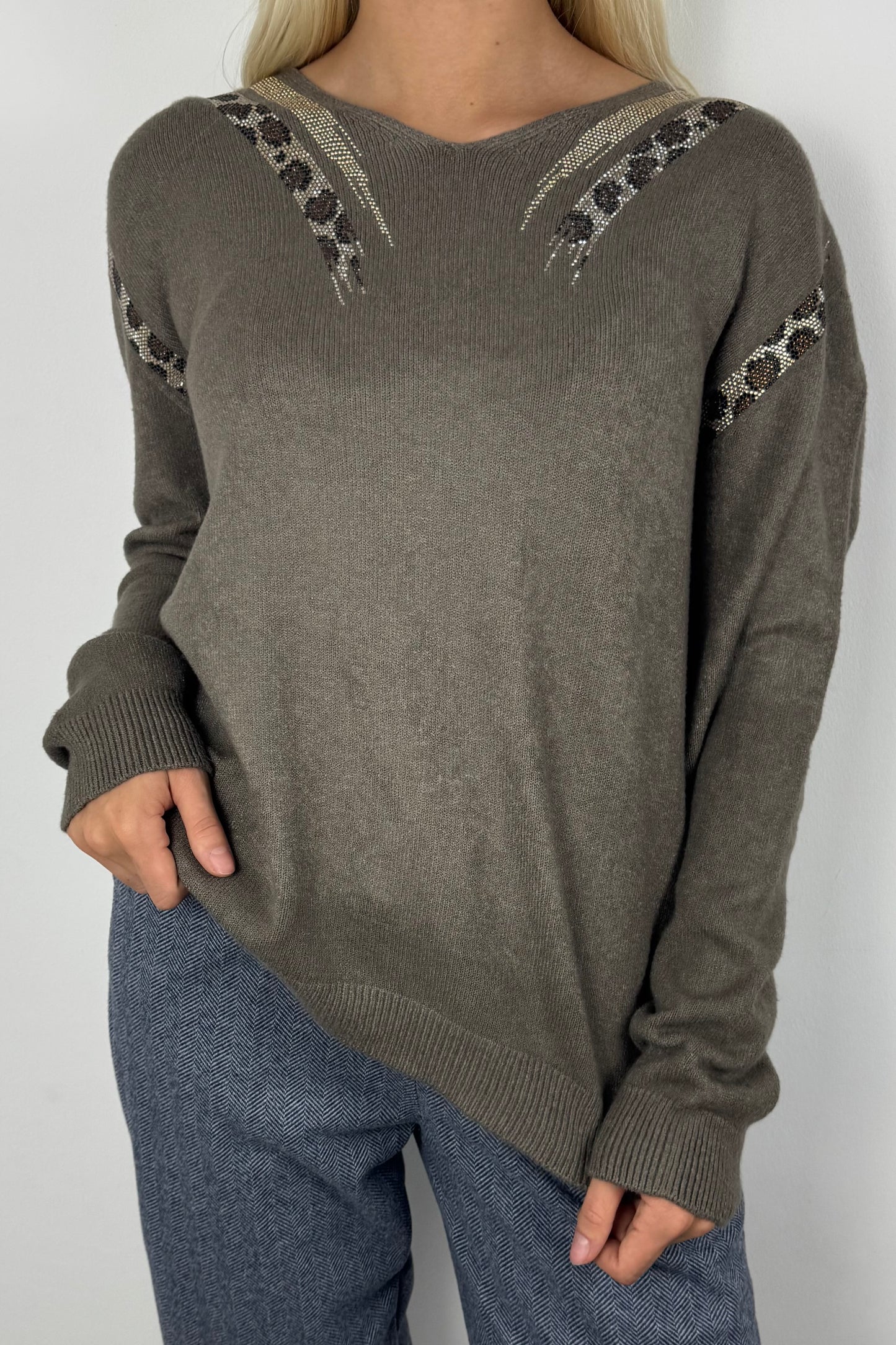 Feinstrick Pullover mit Glitzer-Details und V-Ausschnitt-Mud