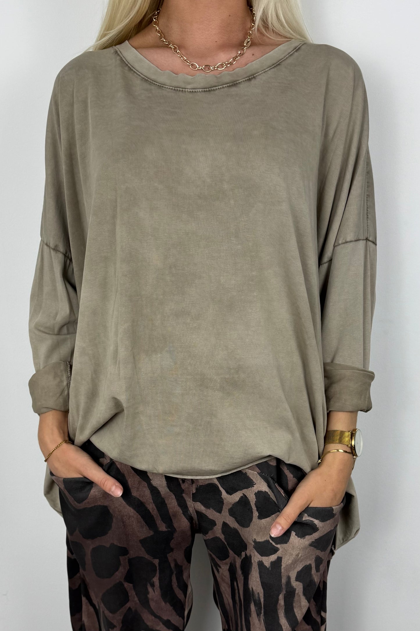 Oversize Damen Shirt mit weitem Schnitt