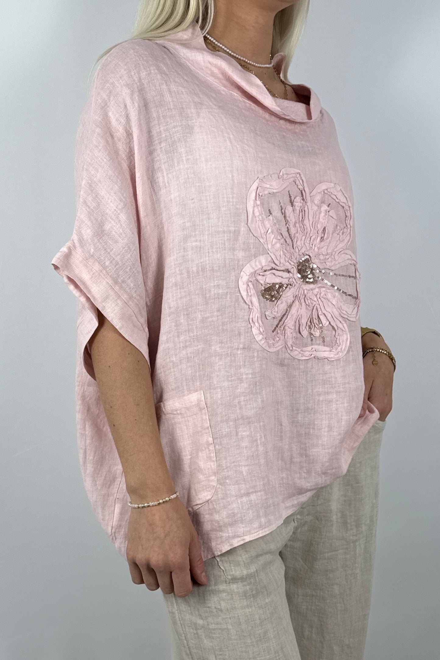 Leinen Shirt mit Blumen-Applikation – Lässiger Look-Rosa