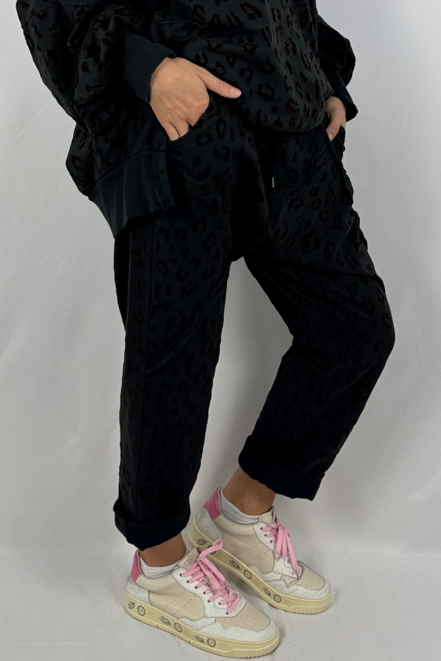 Damen Leo Jogpants – Oversize-Schwarz