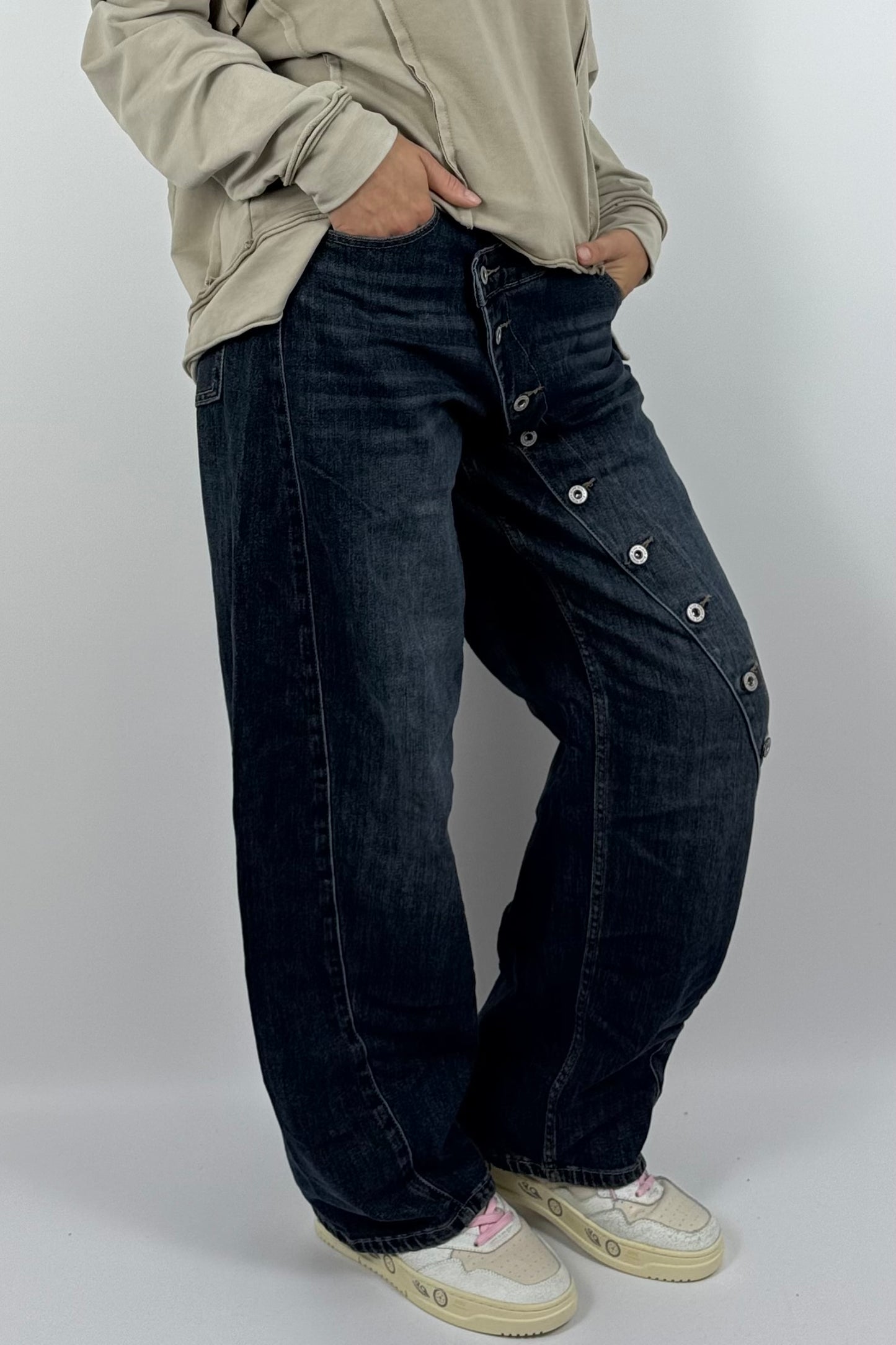 Damen Boyfriend Jeans mit seitlicher Knopfleiste