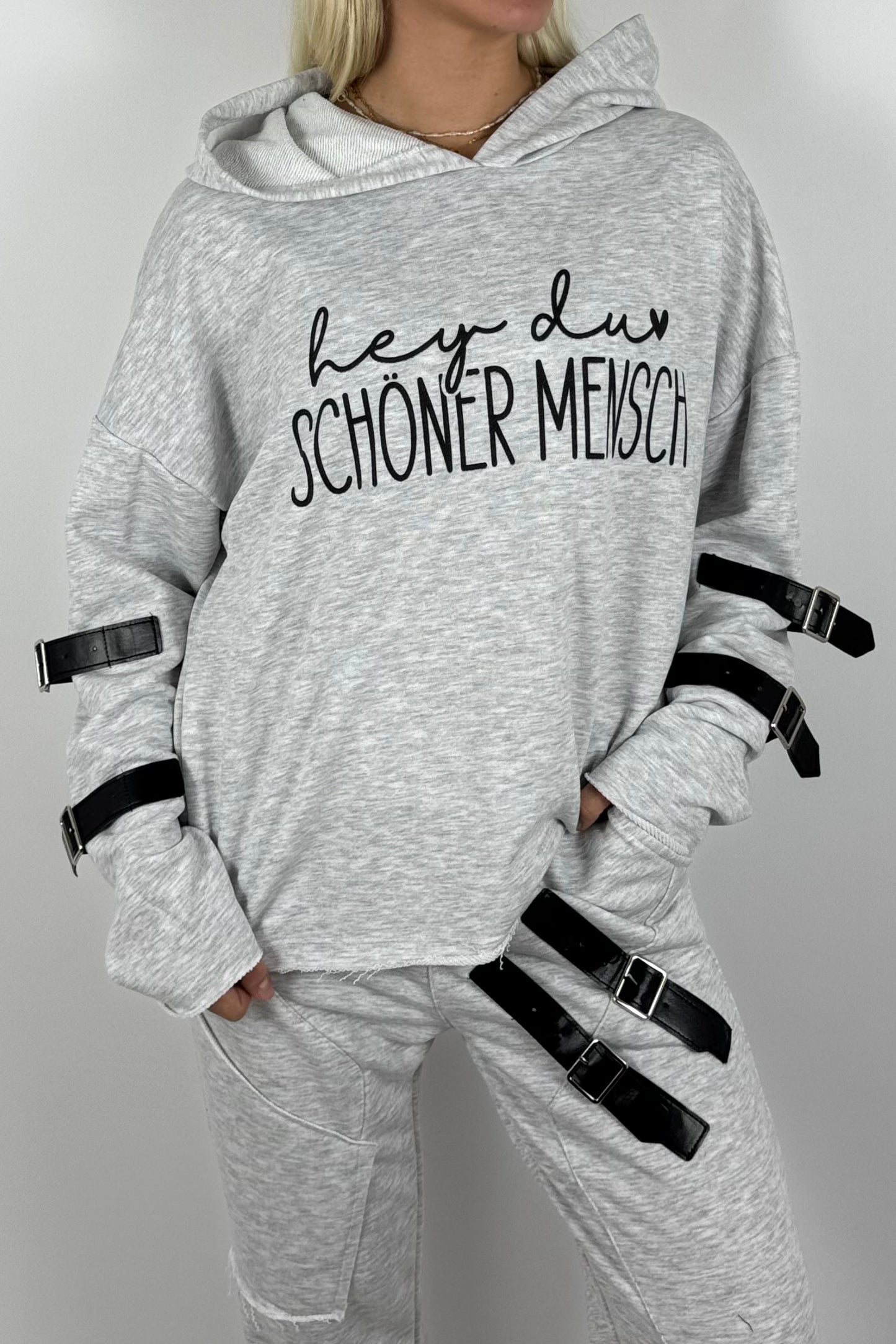 Oversize Hoodie „Hey du schöner Mensch“ mit Kapuze – Grau