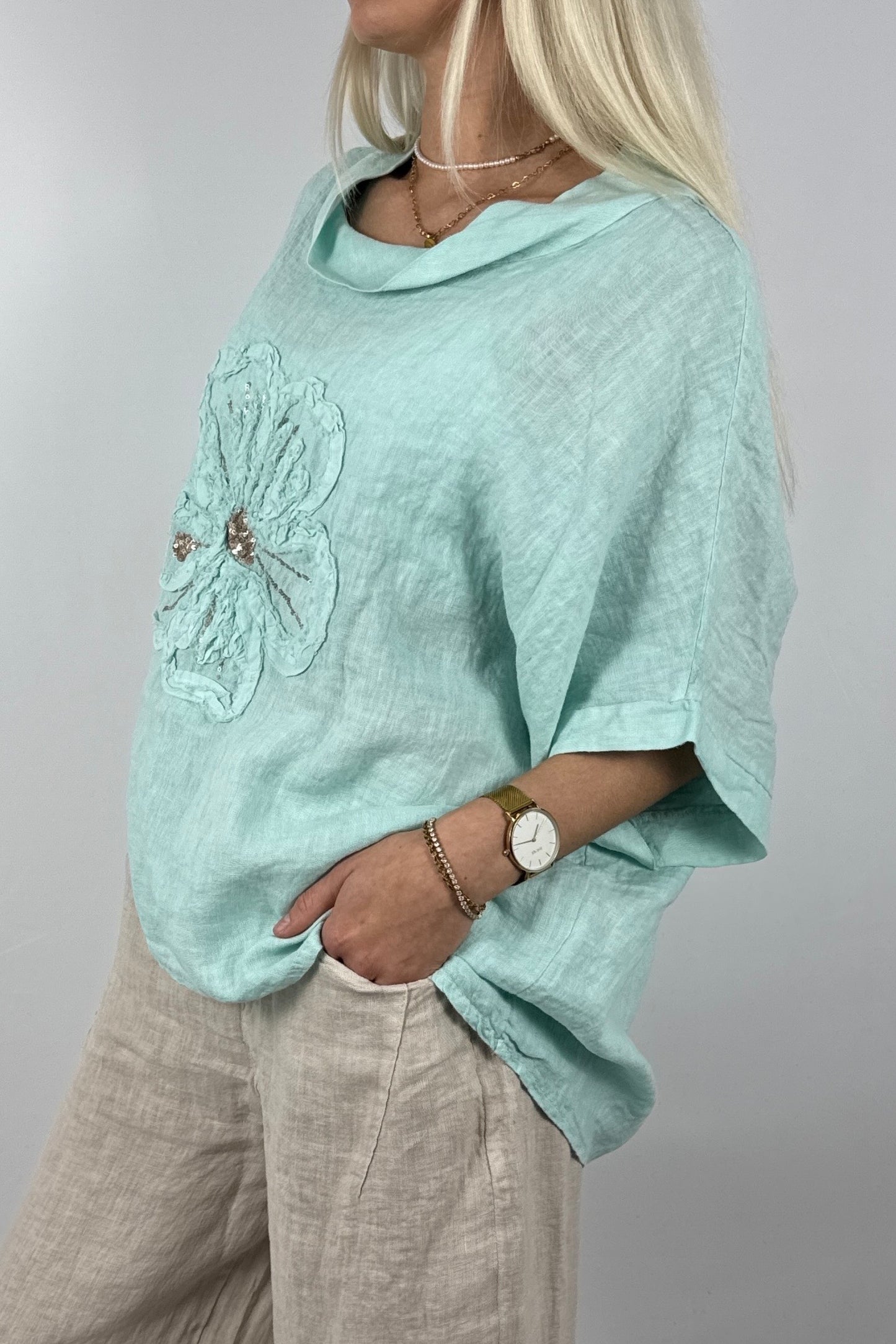 Leinen Shirt mit Blumen-Applikation – Lässiger Look-Mint