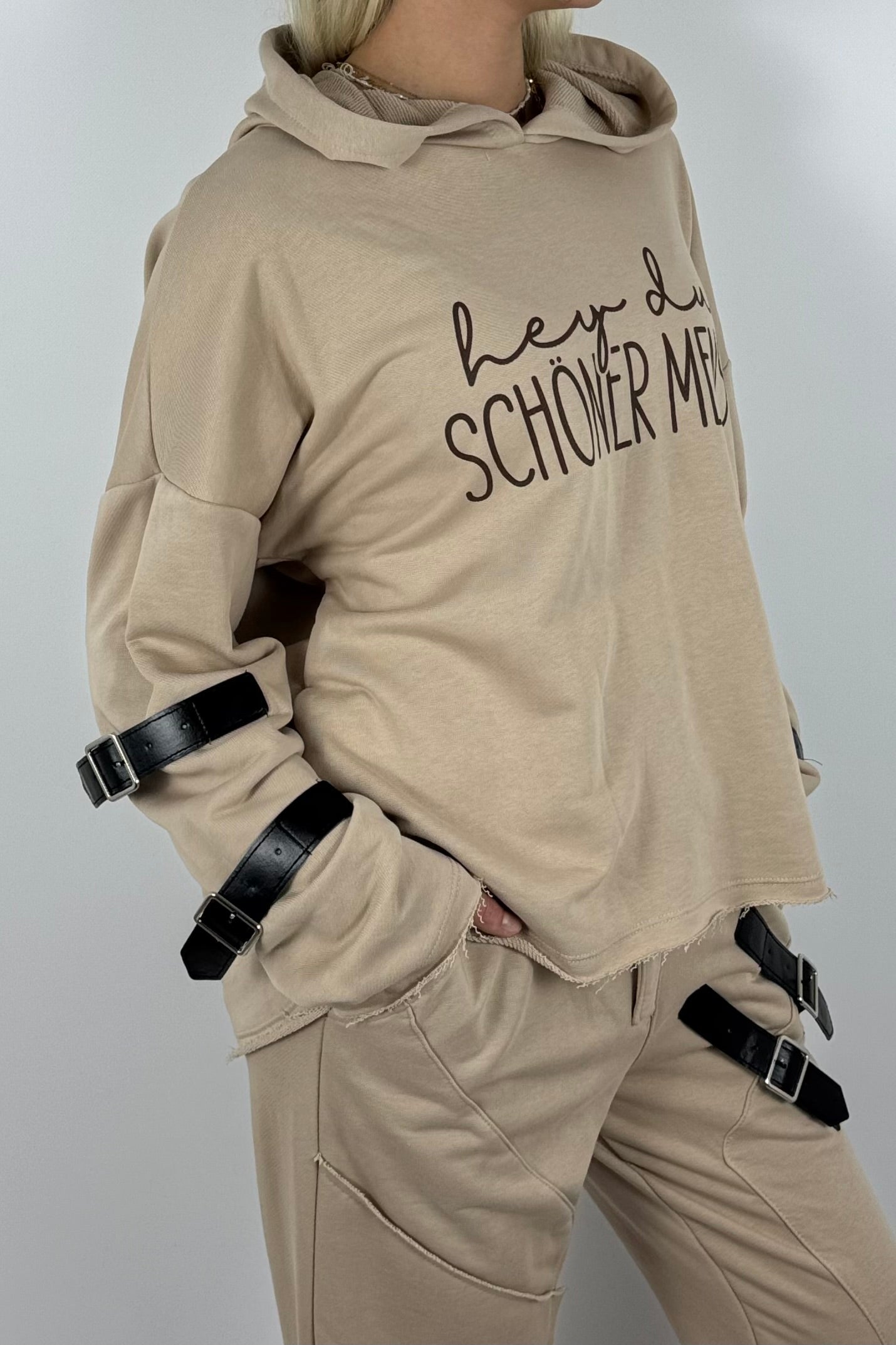 Oversize Hoodie „Hey du schöner Mensch“ mit Kapuze – Beige