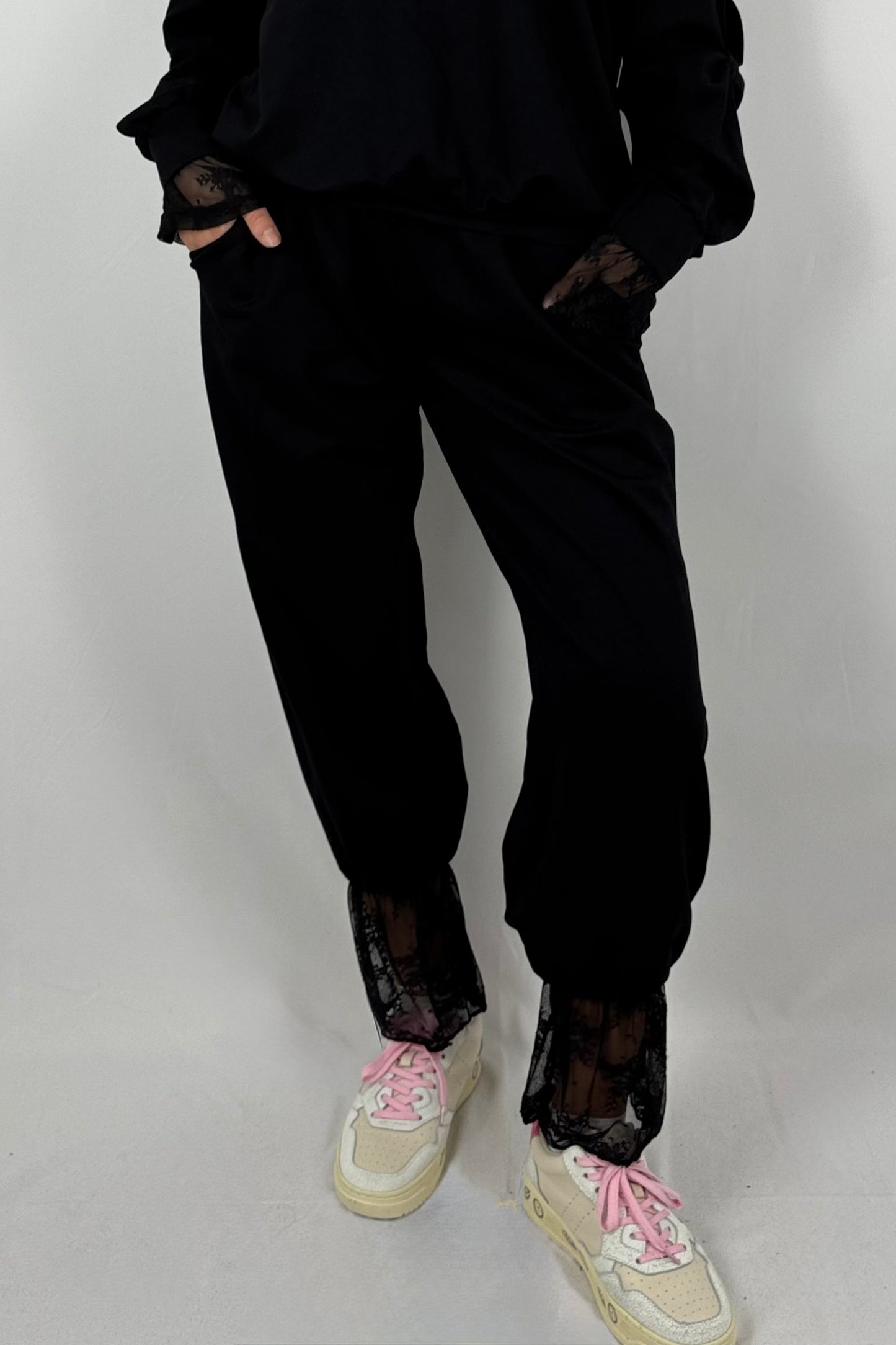 Damen Hose mit Spitze – Oversize-Schwarz