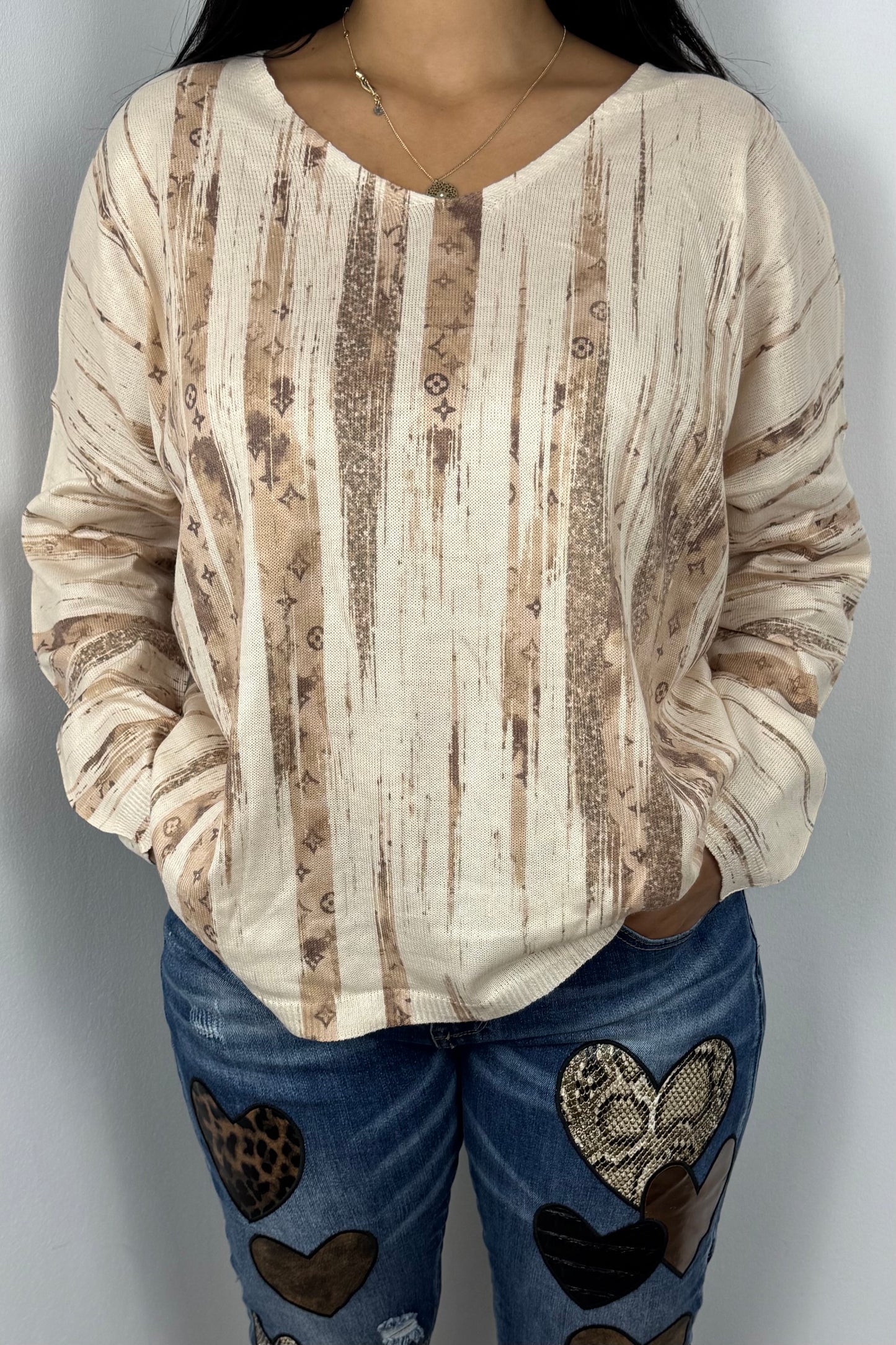 Feinstrick-Shirt mit Print und V-Ausschnitt