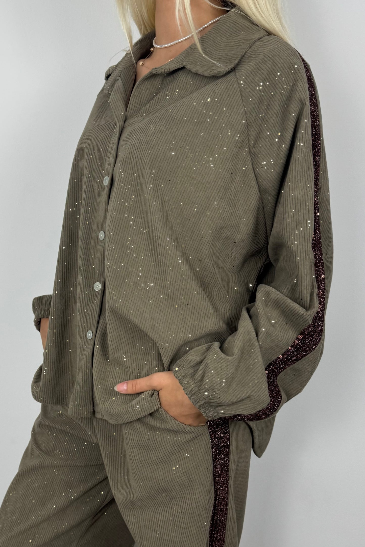 Cordbluse mit Glitzerdetails –Braun