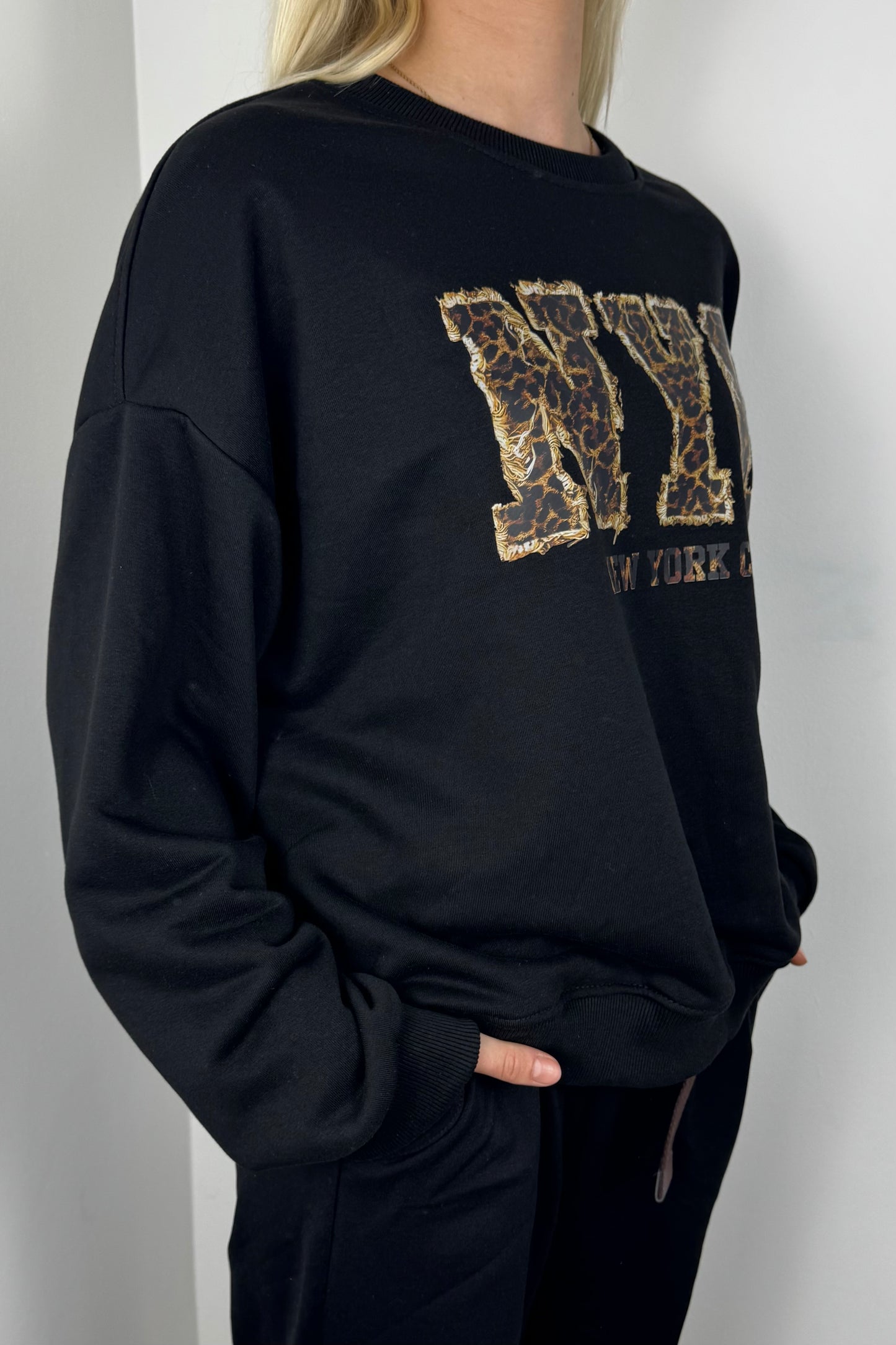 Sweatshirt mit NYC-Applikation-Schwarz