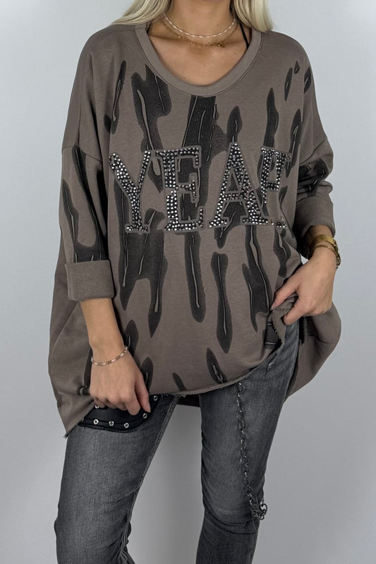 Damen-Sweatshirt mit „YEAH“-Schriftzug und Glitzersteinen-Mud