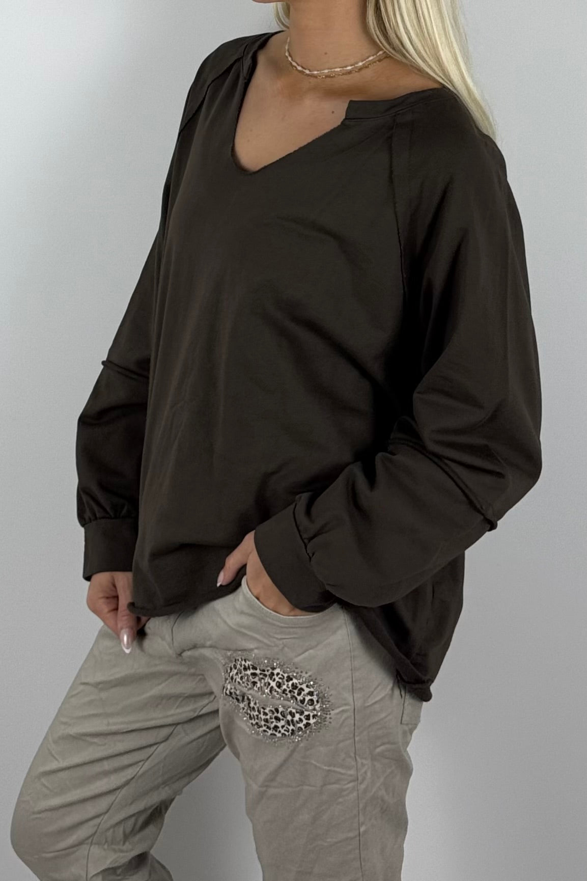 Damen Oversize-Sweatshirt mit V-Ausschnitt-Schoko
