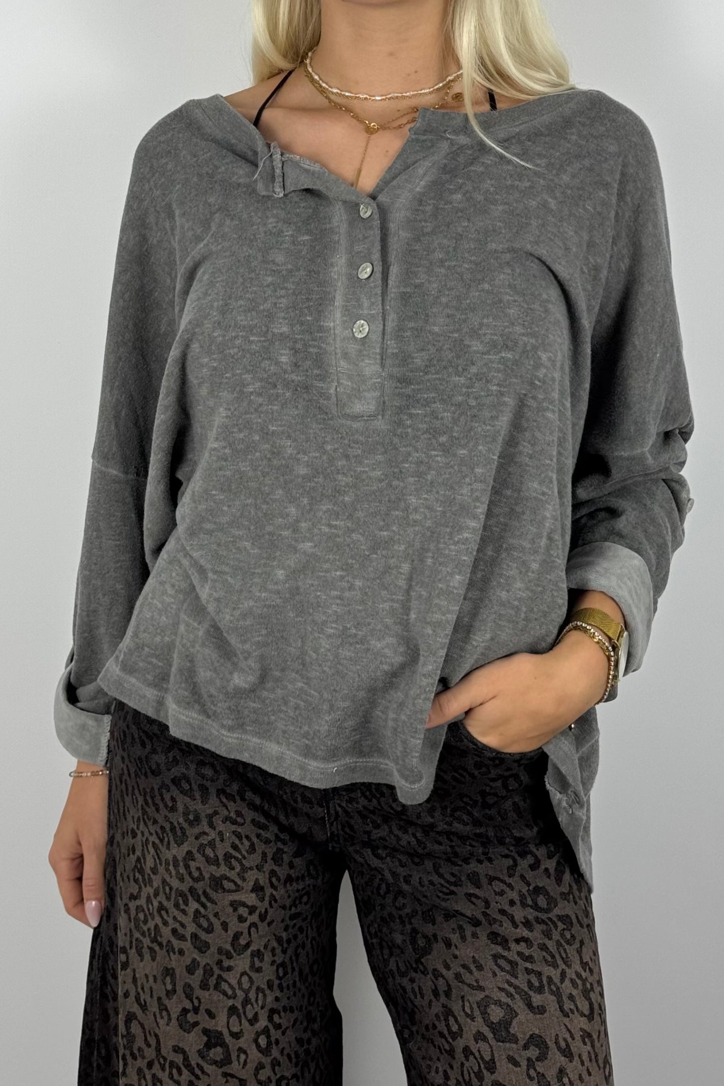 Oversize Shirt mit Knopfleiste-Grau