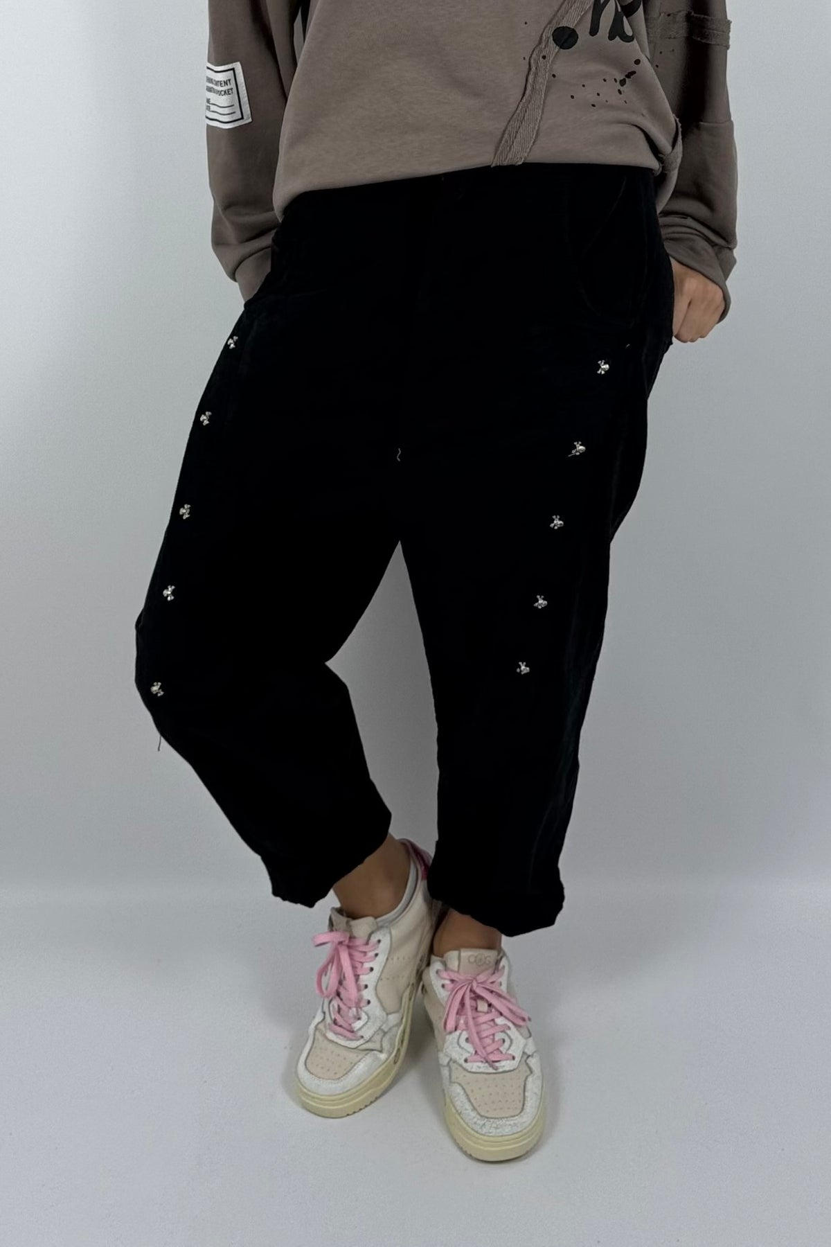 Damen Hose mit Schmuckdetails – Schwarz