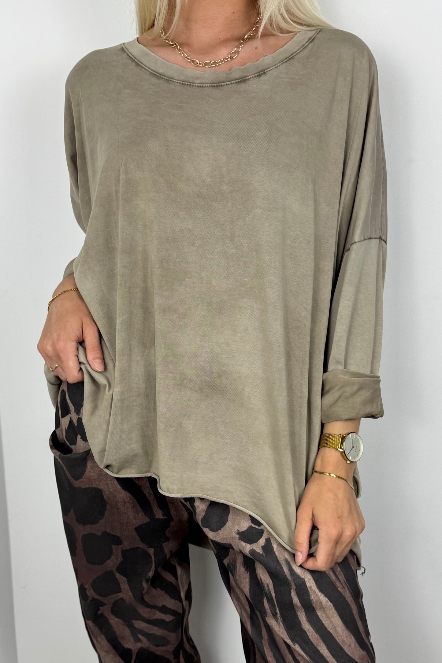 Oversize Damen Shirt mit weitem Schnitt