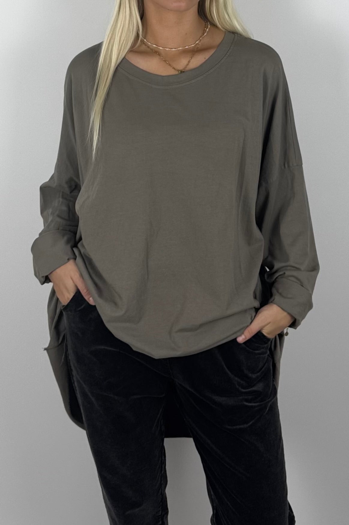 Damen Oversize Shirt mit STYLE-Print – Mud