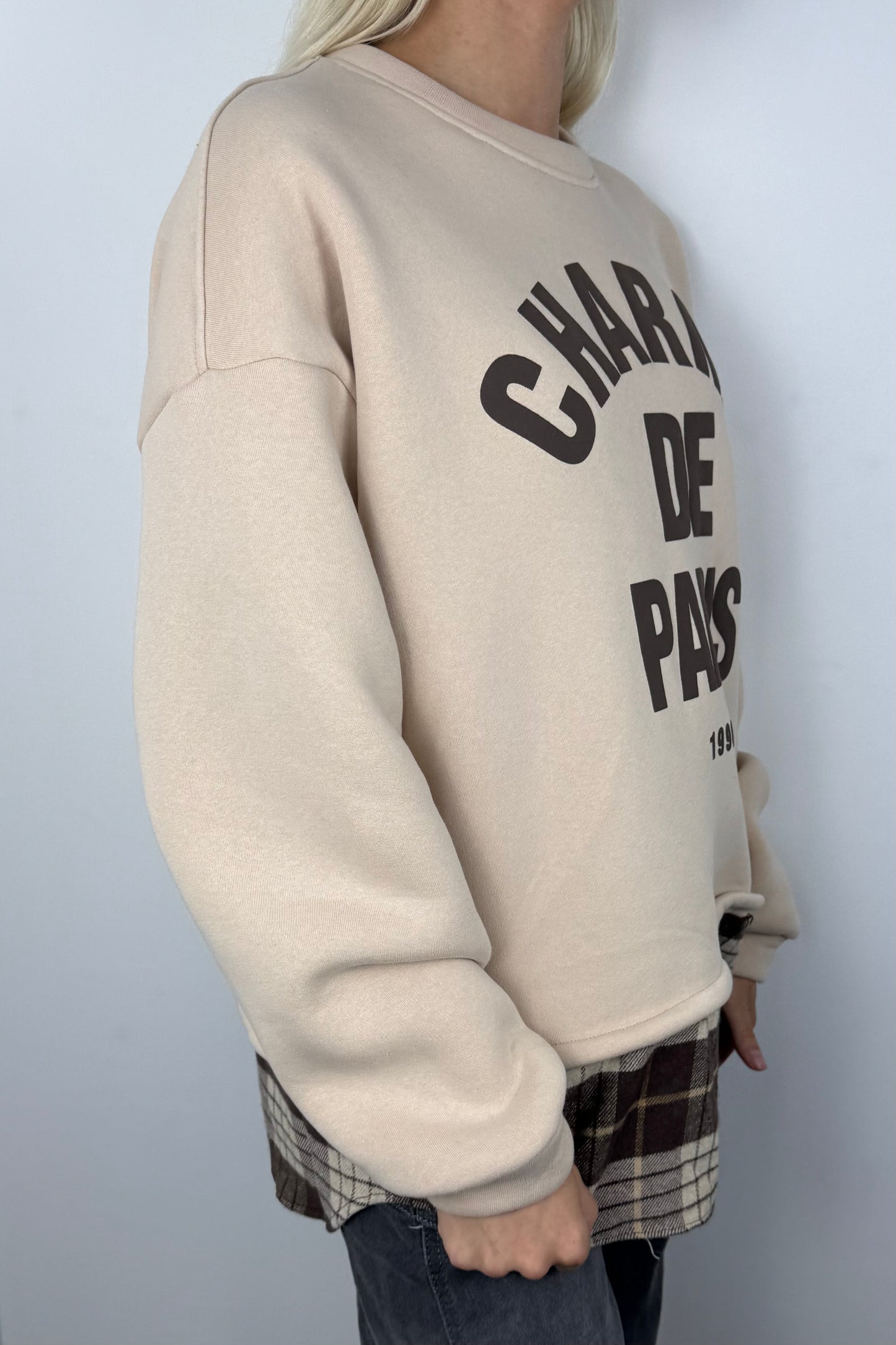Sweatshirt mit „Charme de Paris“ Print und Karodetail-Beige