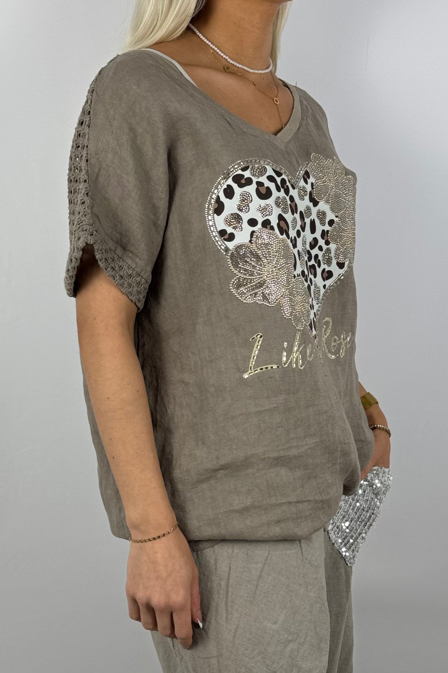 Leinen-Shirt mit Herzmotiv und Strass-Mud
