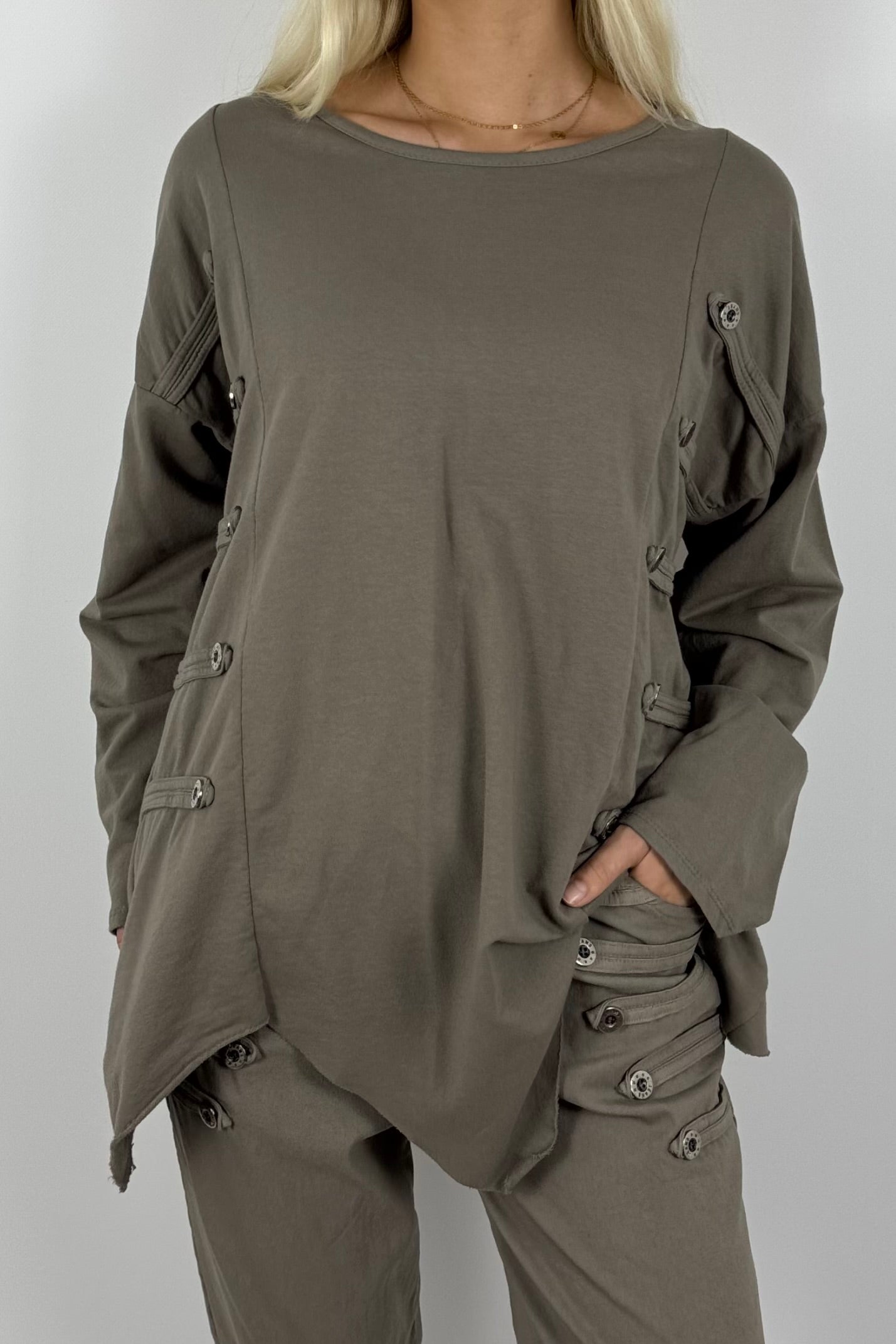 Damen Oversize Shirt mit Knopfdetails – Mud