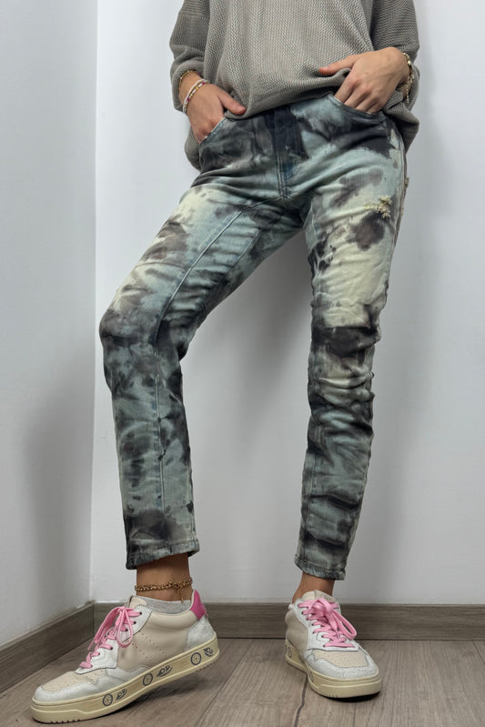Batik-Jeans im Used-Look – Unikat-Style mit Charakter