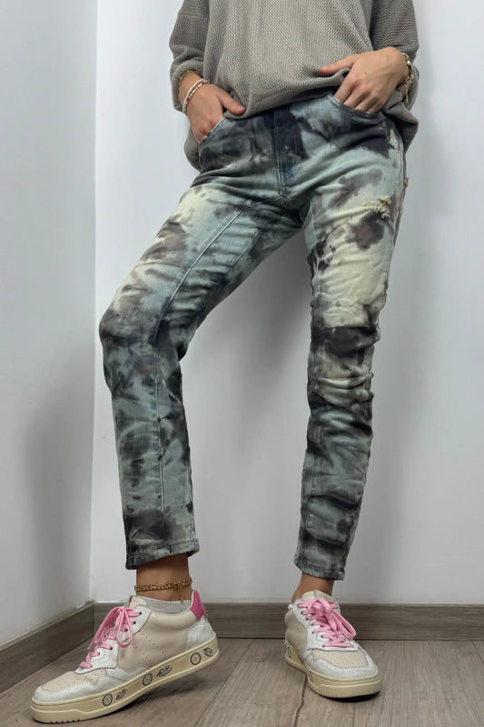 Batik-Jeans im Used-Look – Unikat-Style mit Charakter