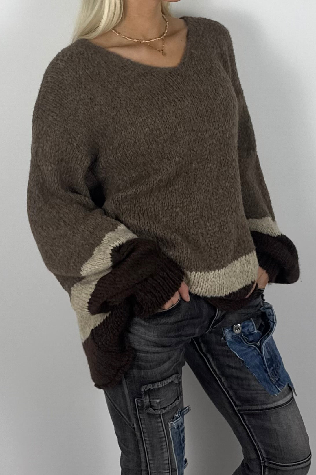 Damen Oversize Strickpullover mit V-Ausschnitt – Mud