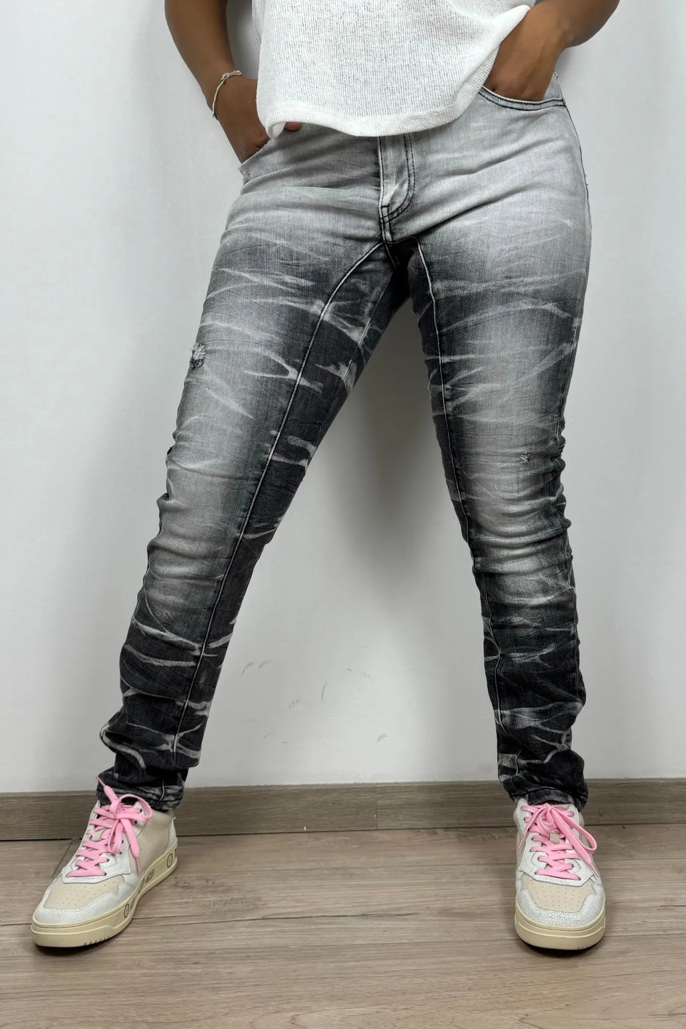 Slim Fit Damenjeans in Grau mit Waschung