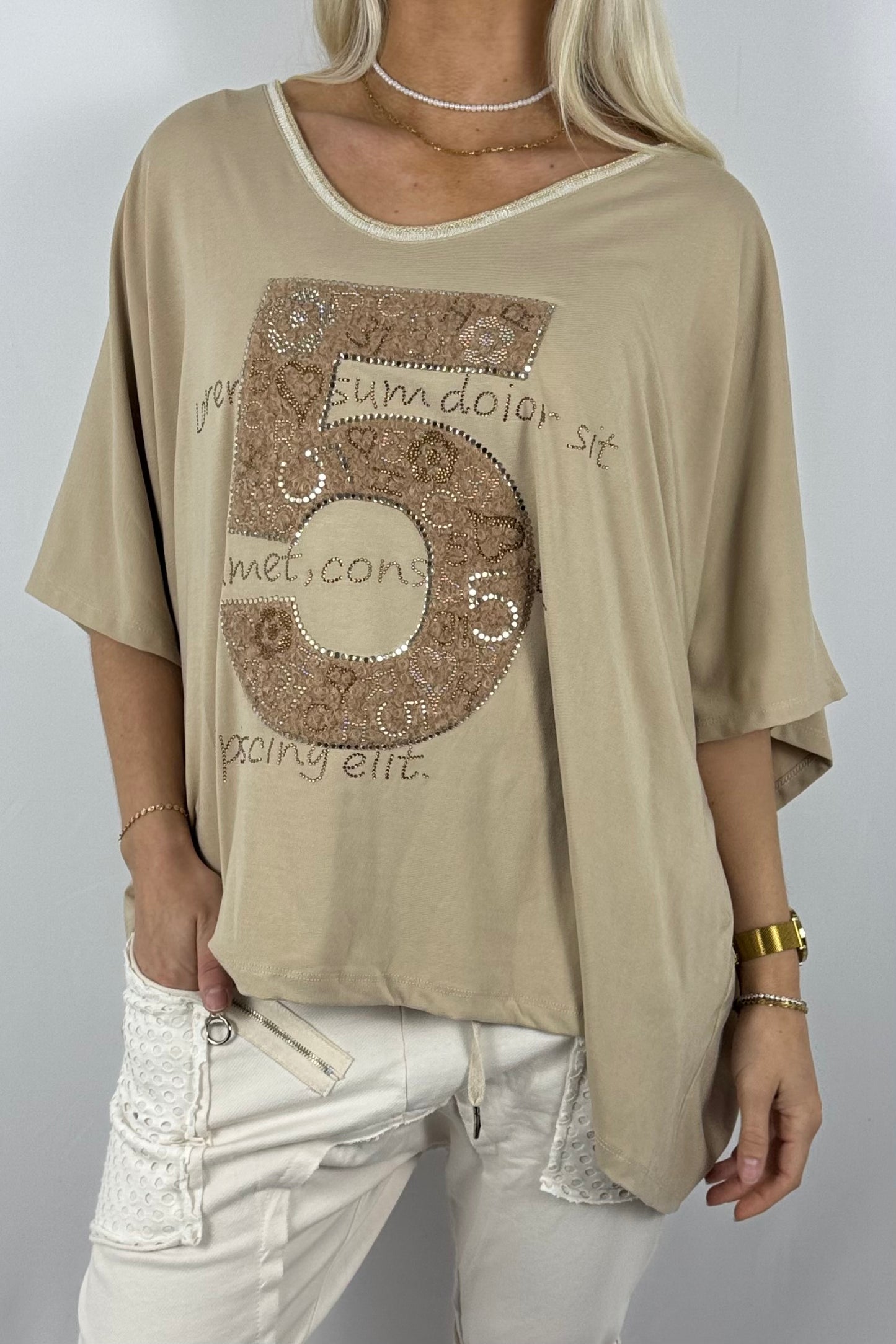 Oversize-Shirt mit Strass-Applikation „5“-Kamel