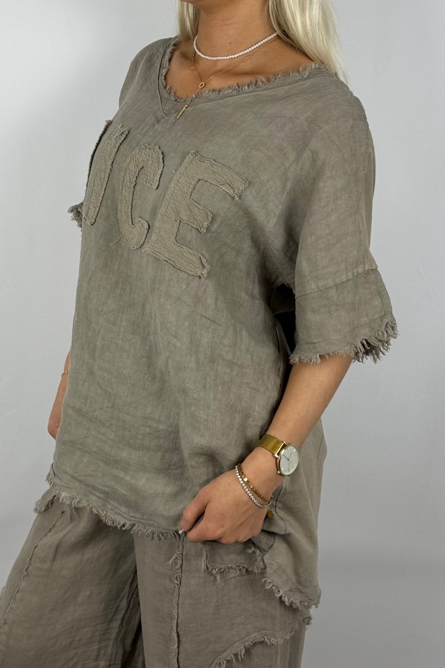 Leinen-Shirt mit „NICE“-Applikation-Mud