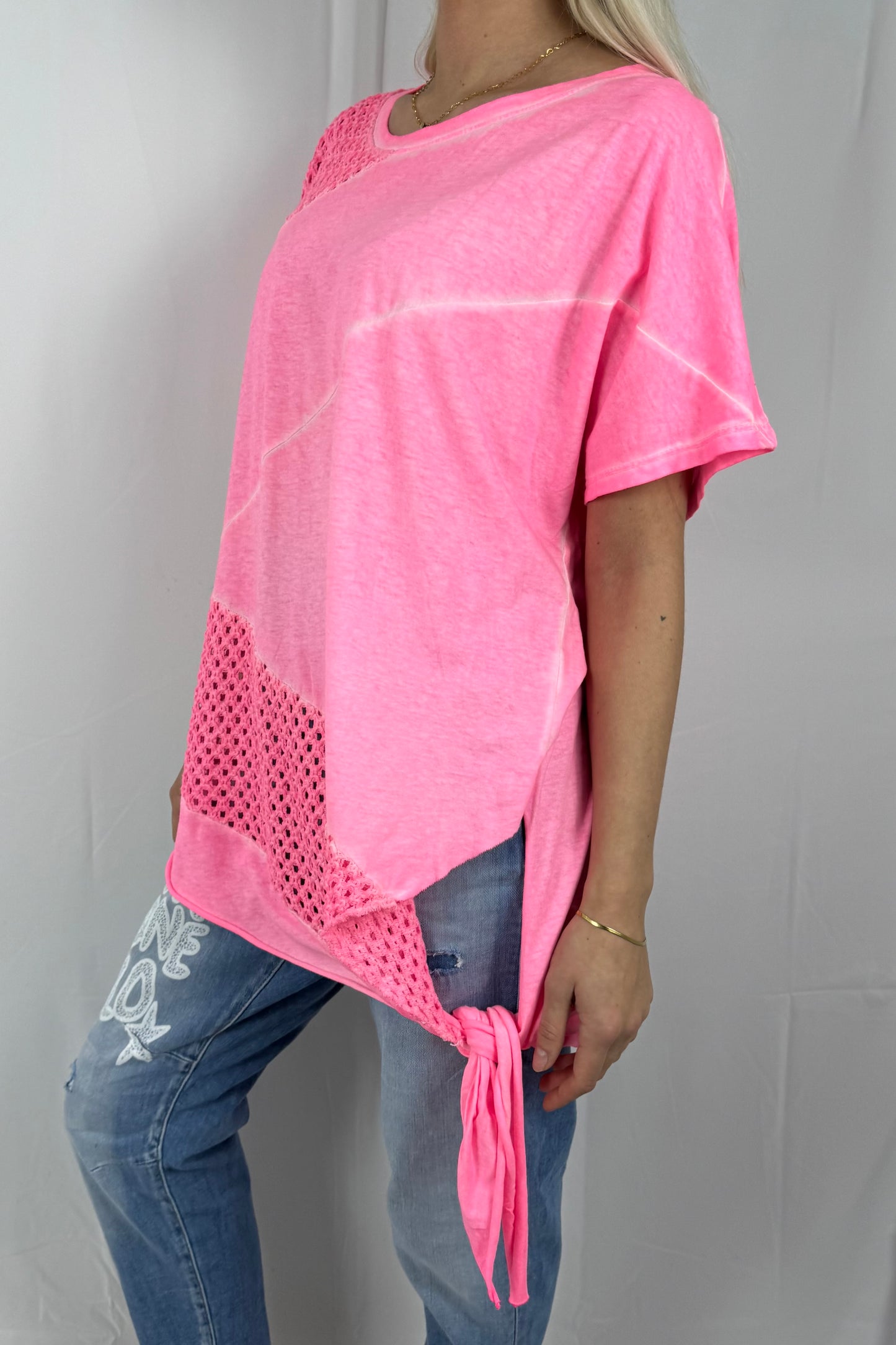 Damen Oversize Shirt mit Netz Einsatz und Bindeband-Neon Pink